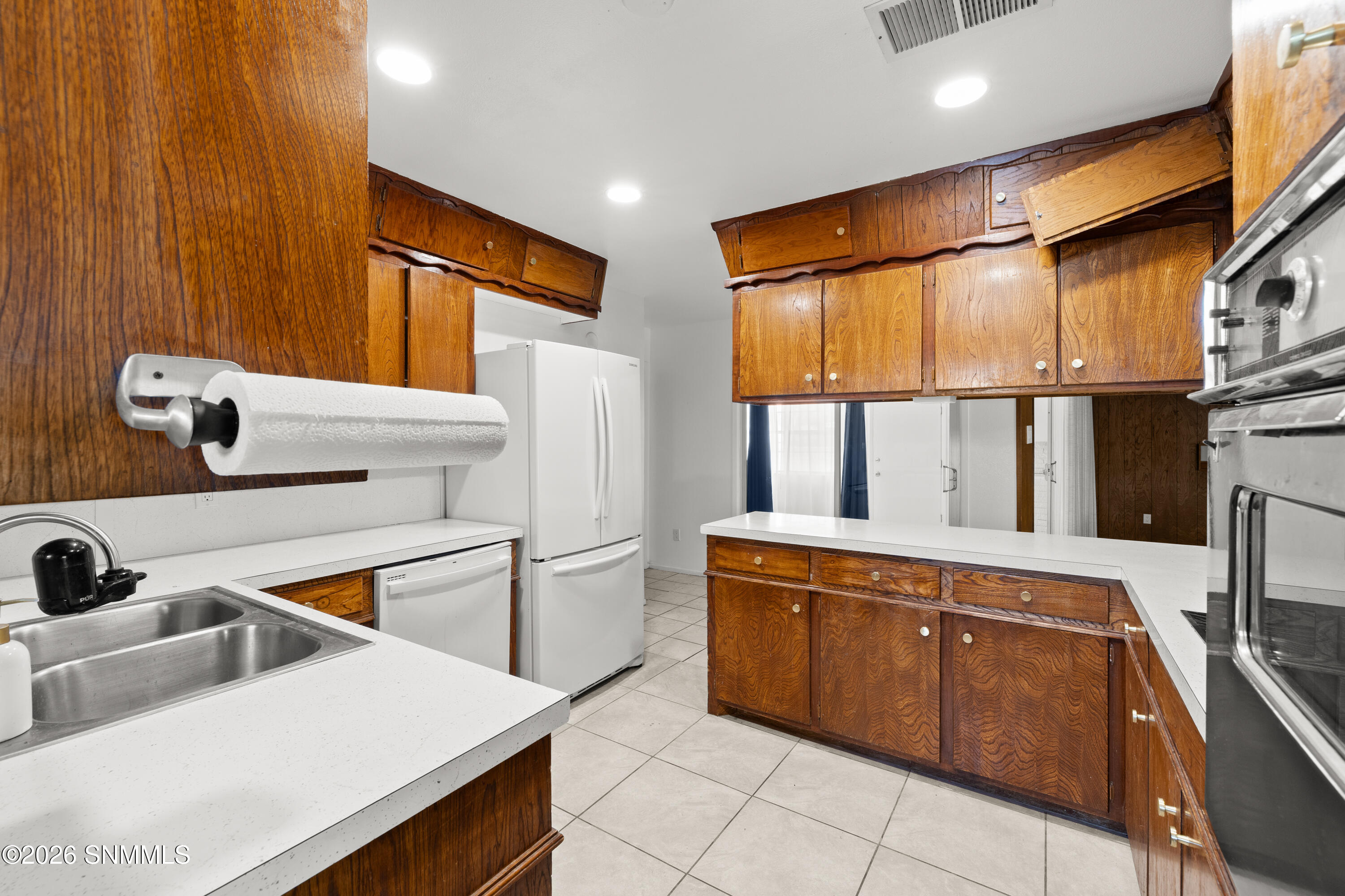 2907 Devendale Avenue Property Photo 10
