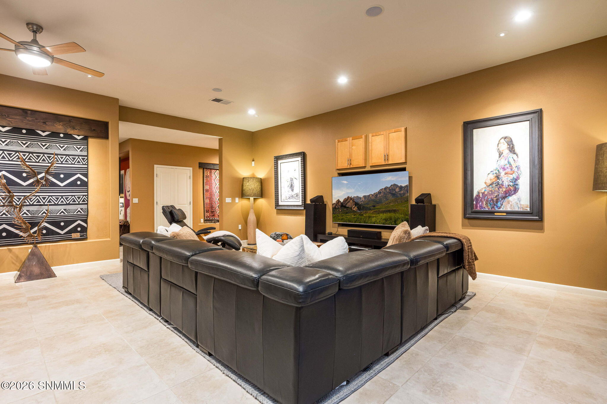 5657 Calle De Paradise Property Photo 15