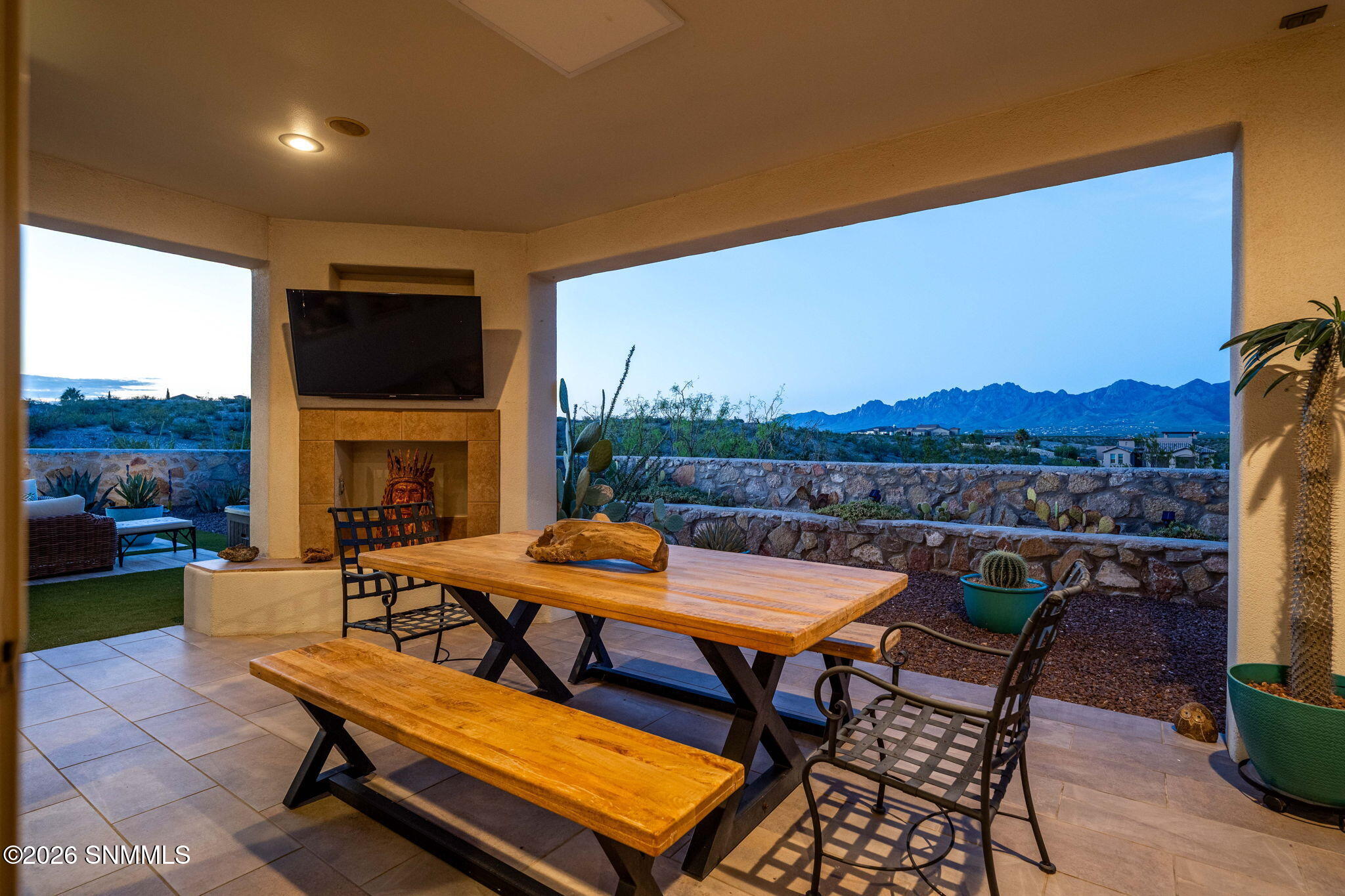 5657 Calle De Paradise Property Photo 79