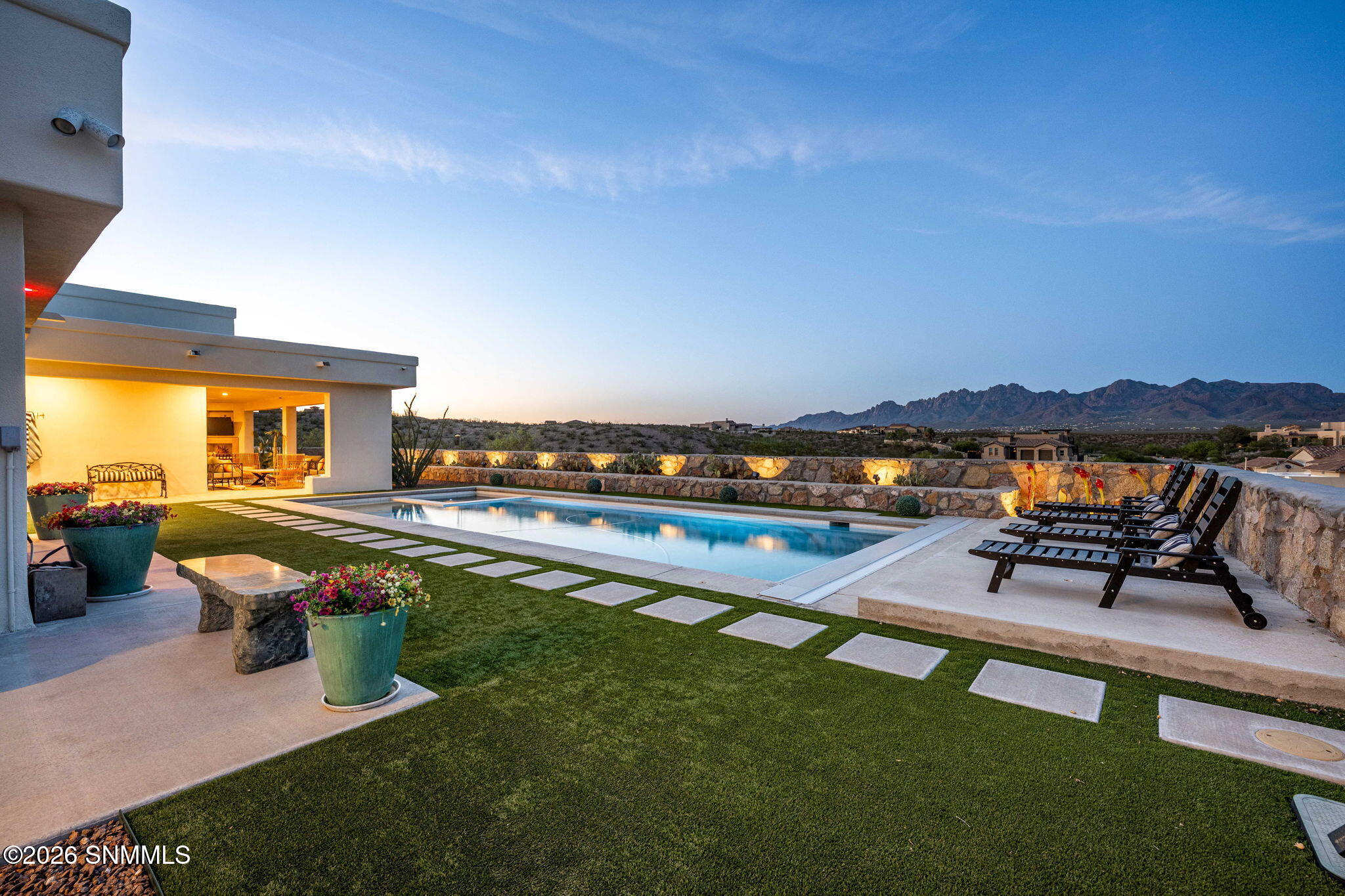 5657 Calle De Paradise Property Photo 85