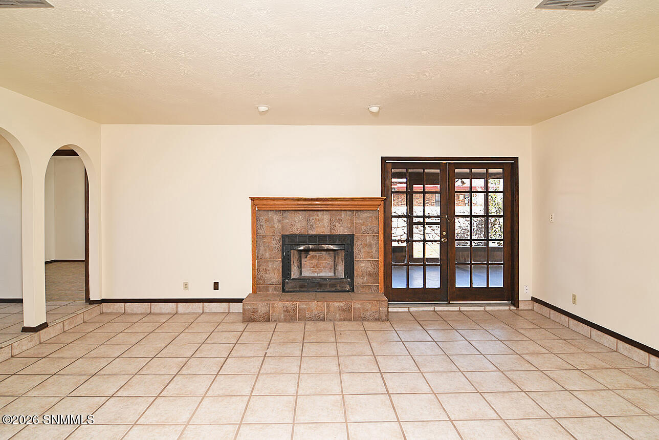 601 Lenox Avenue Property Photo 13