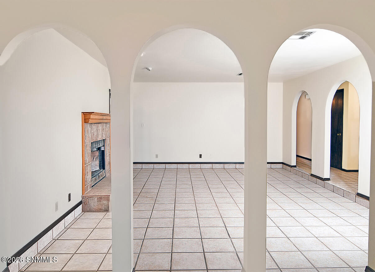 601 Lenox Avenue Property Photo 15