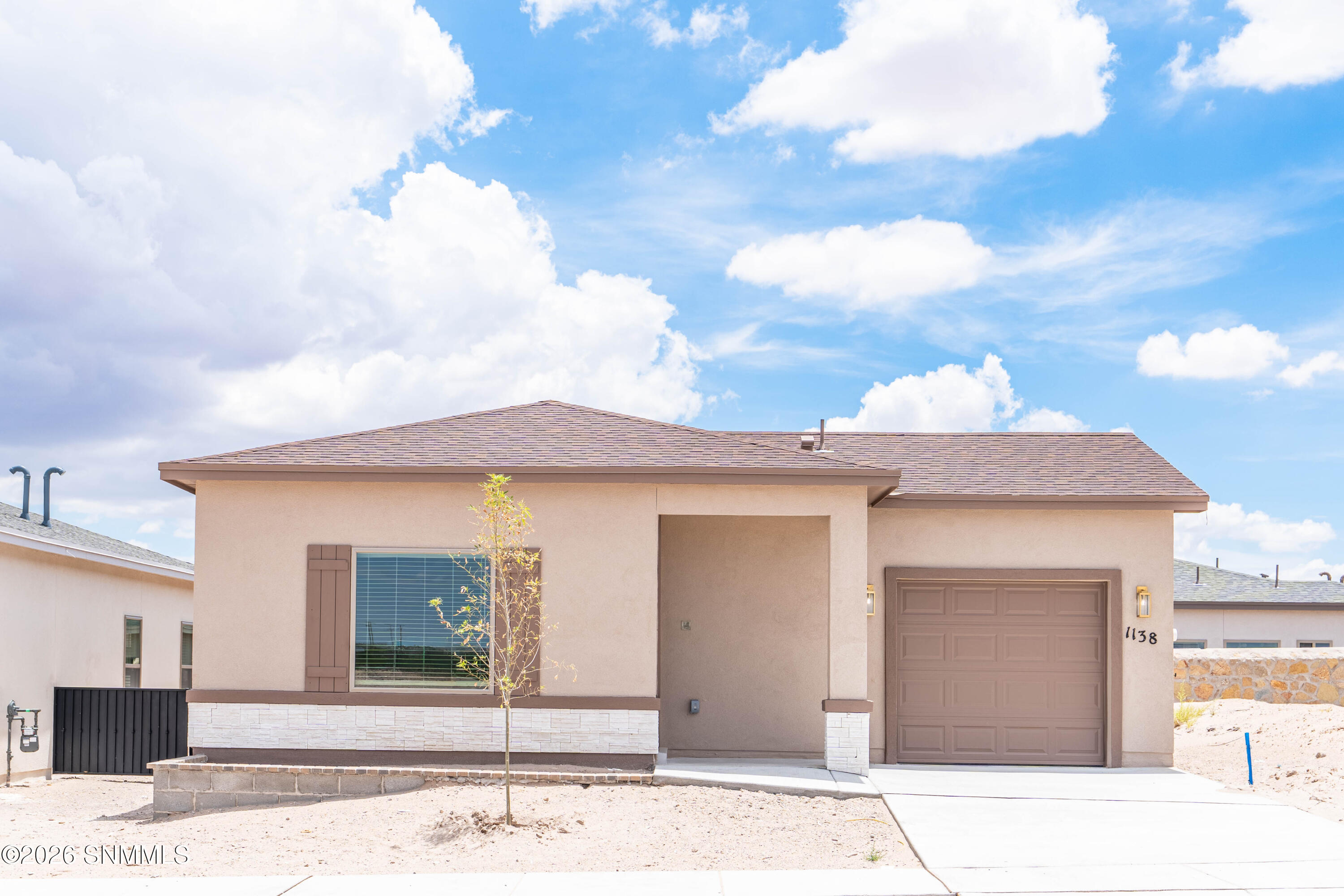 1138 Water Gardens Avenue Property Photo 1