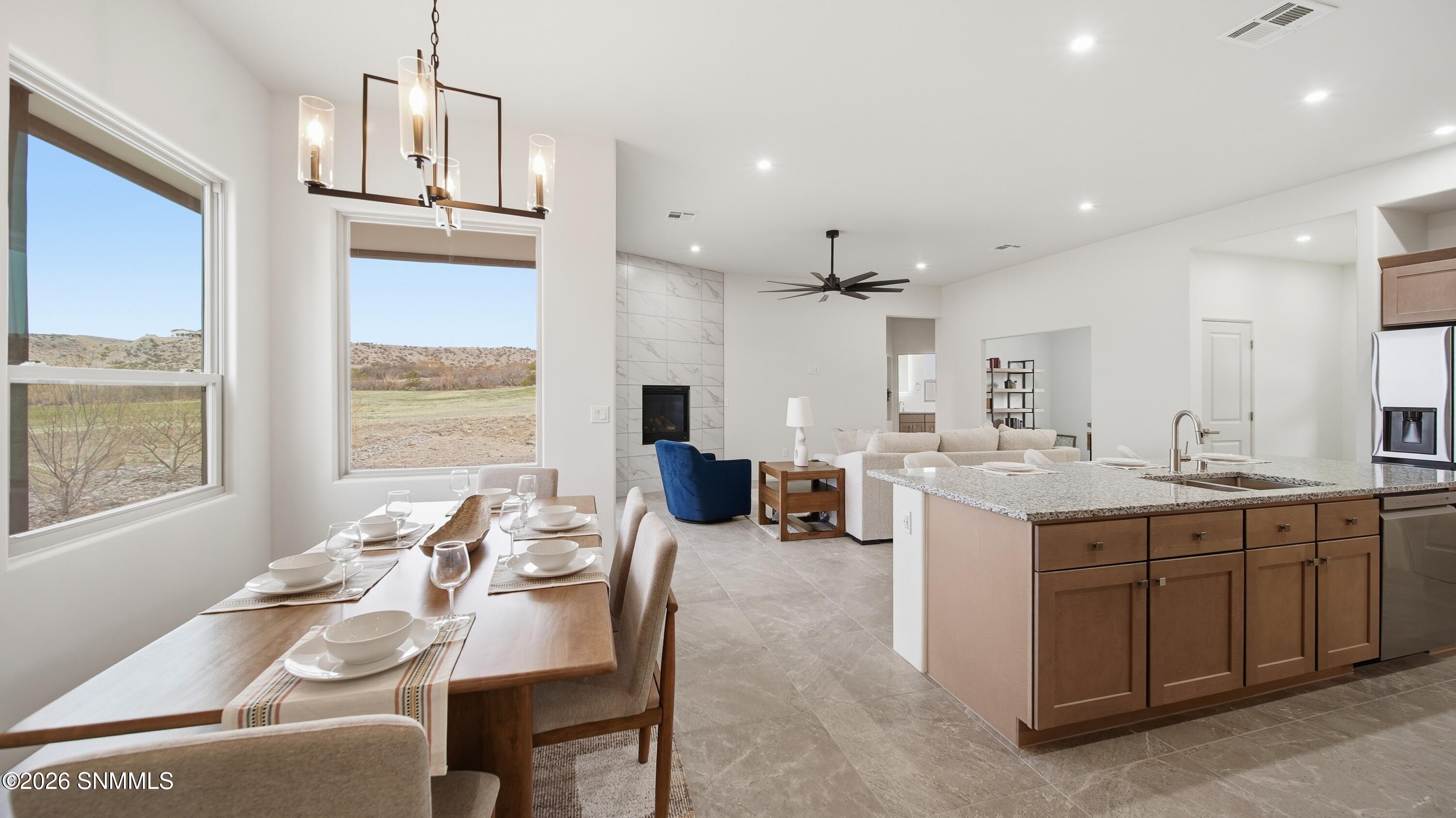 201 Las Cruces Property Photo 8