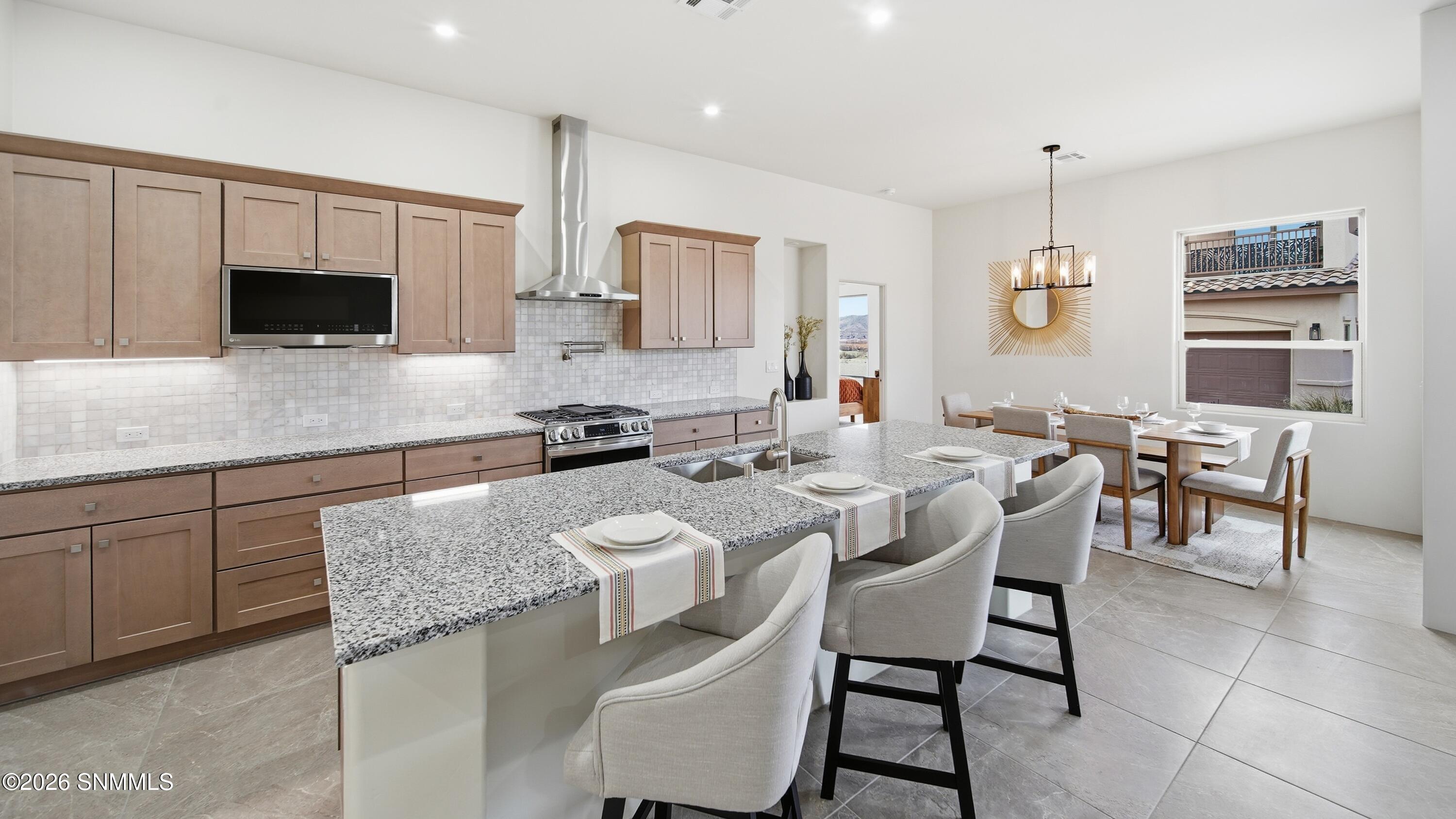 201 Las Cruces Property Photo 9