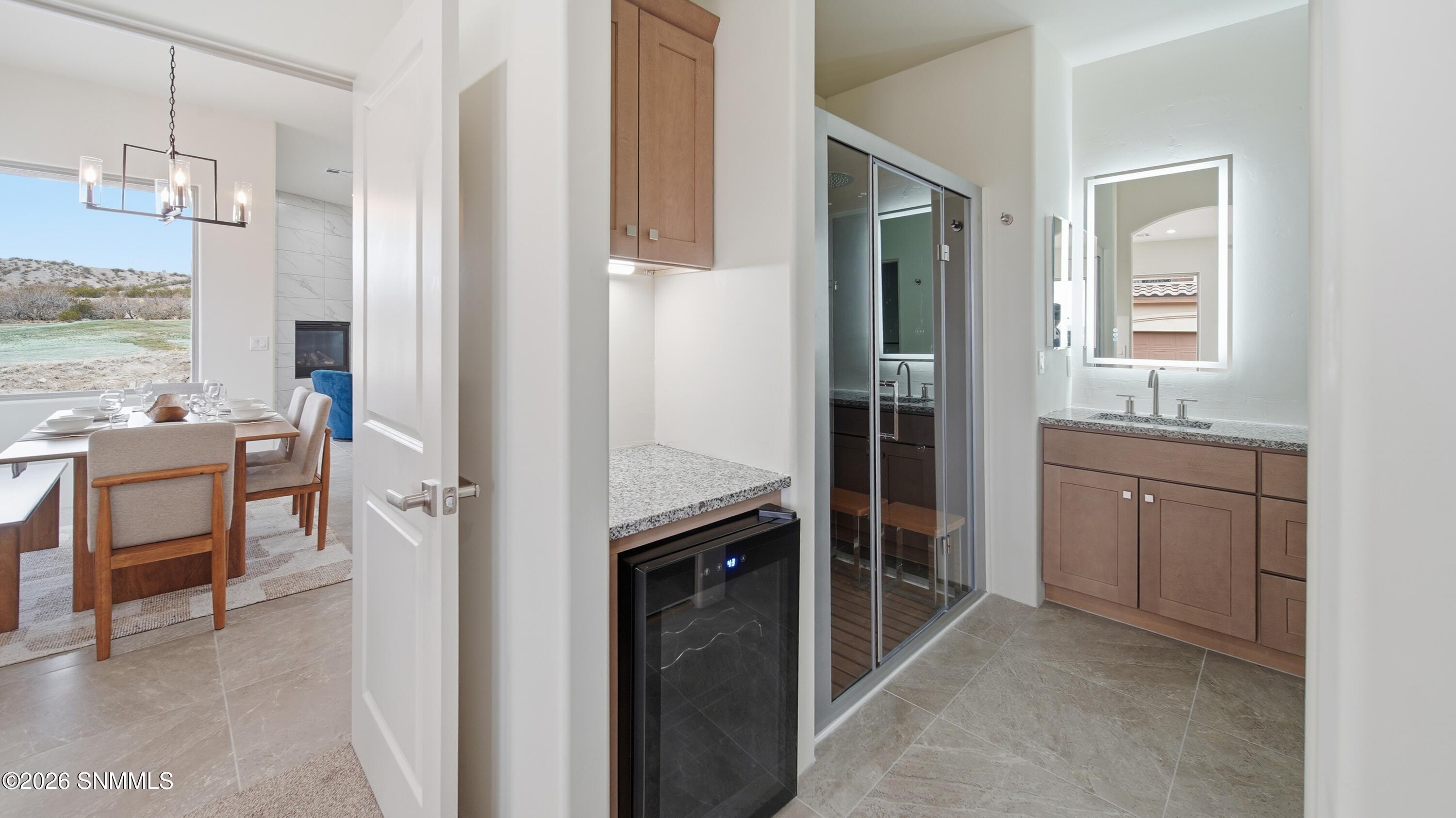 201 Las Cruces Property Photo 15