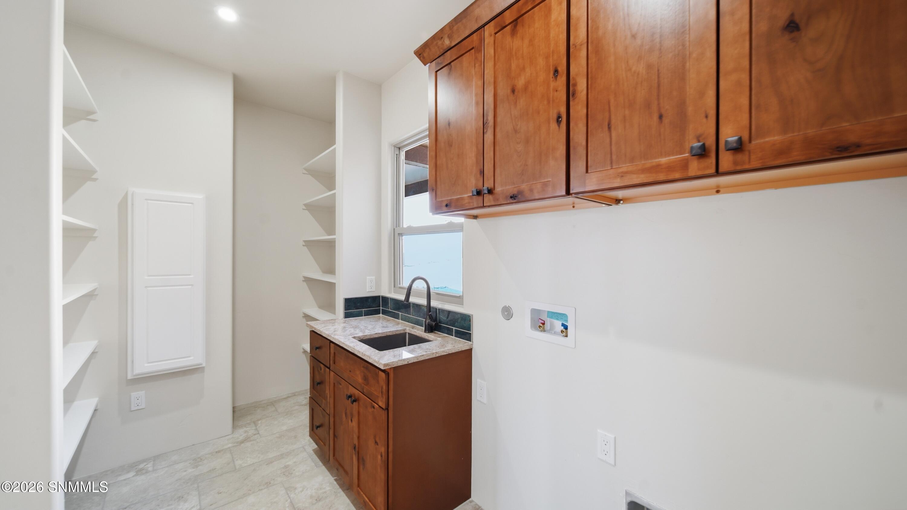 201 Las Cruces Property Photo 23