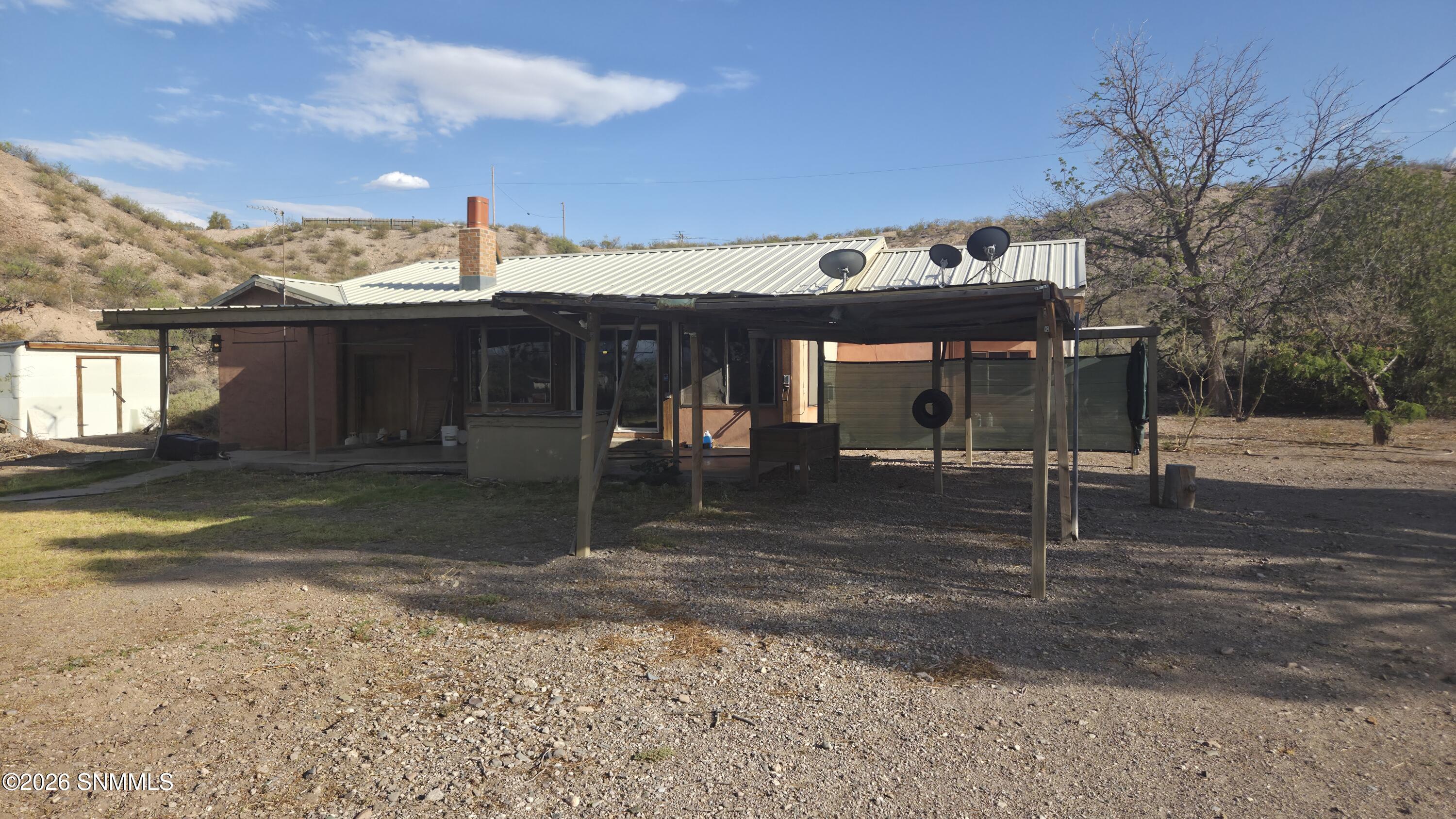 15465 Highway 187 Property Photo 1
