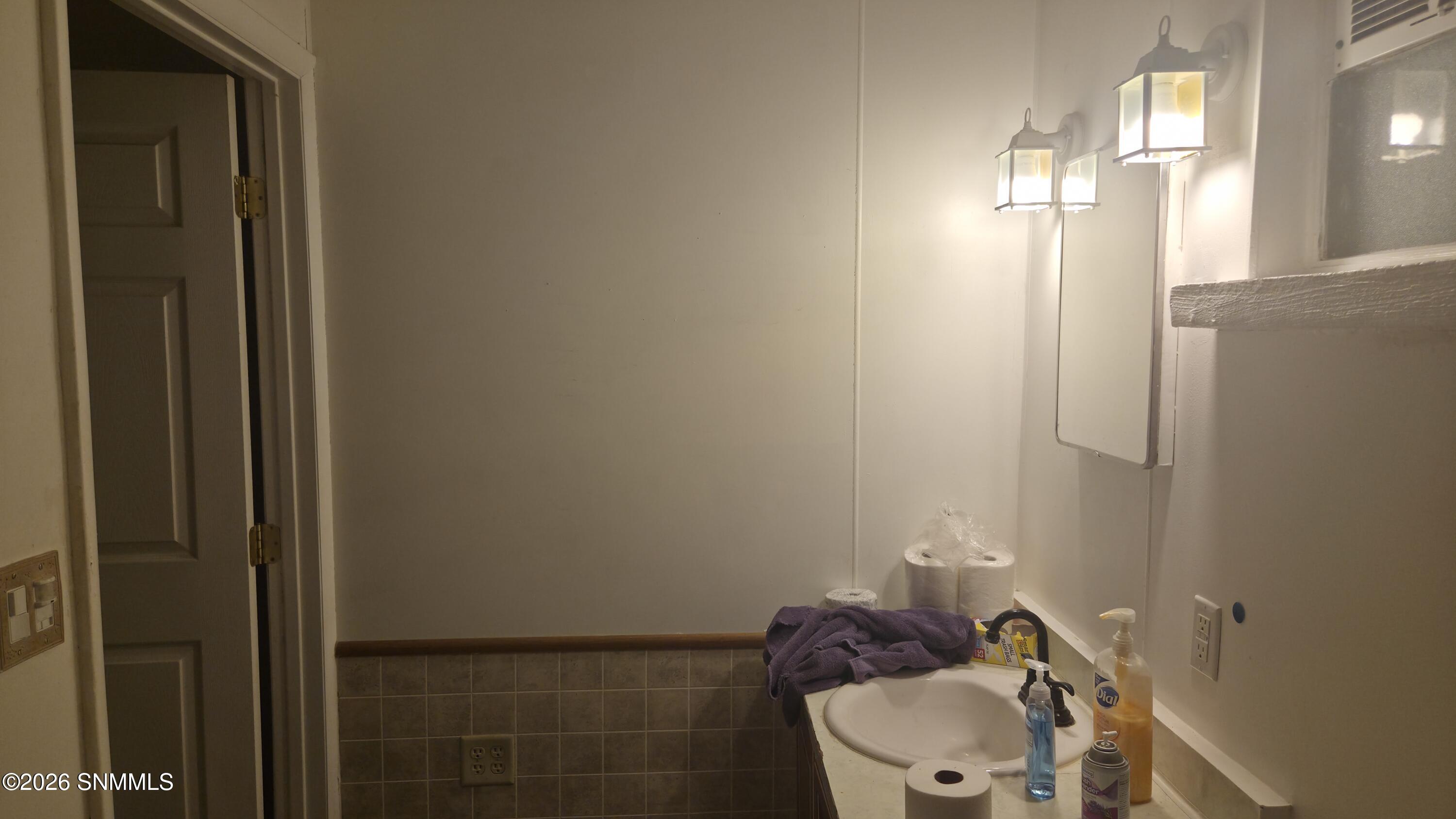 15465 Highway 187 Property Photo 6