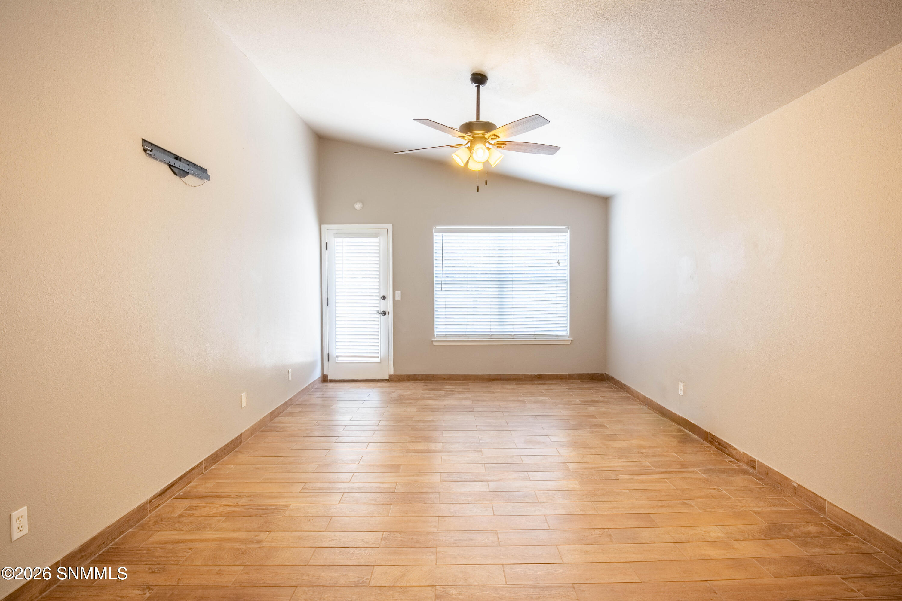 2928 San Lorenzo Avenue Property Photo 14