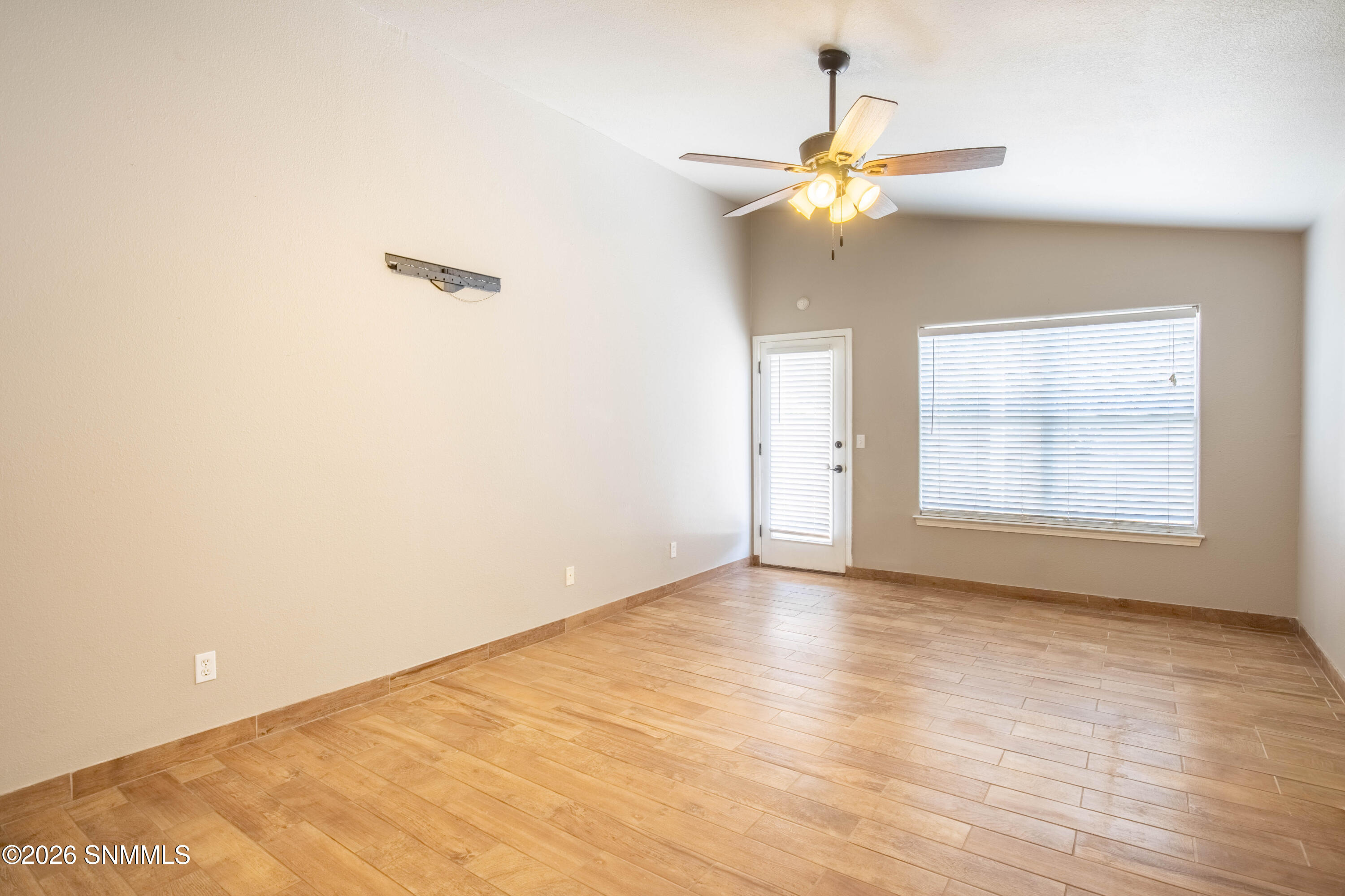 2928 San Lorenzo Avenue Property Photo 15