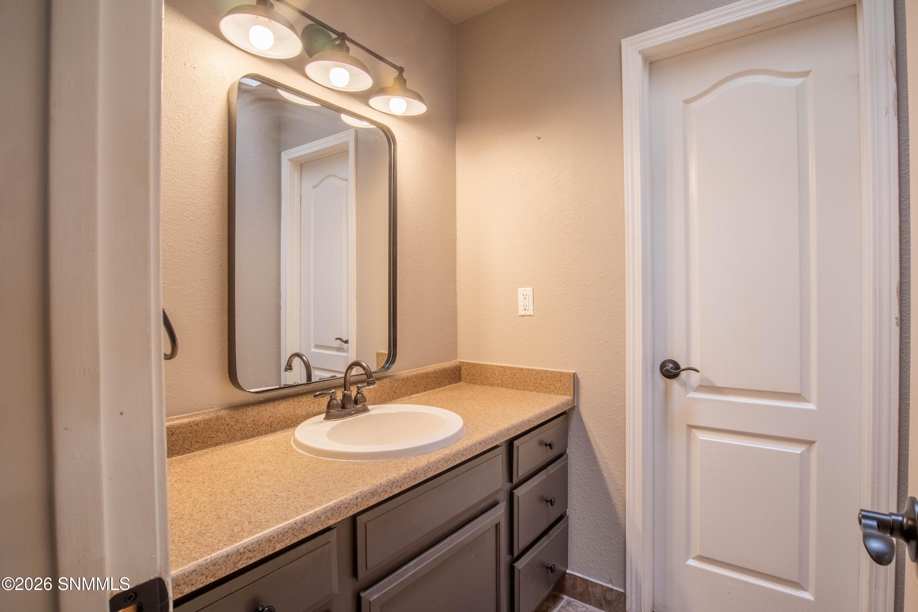 2928 San Lorenzo Avenue Property Photo 20