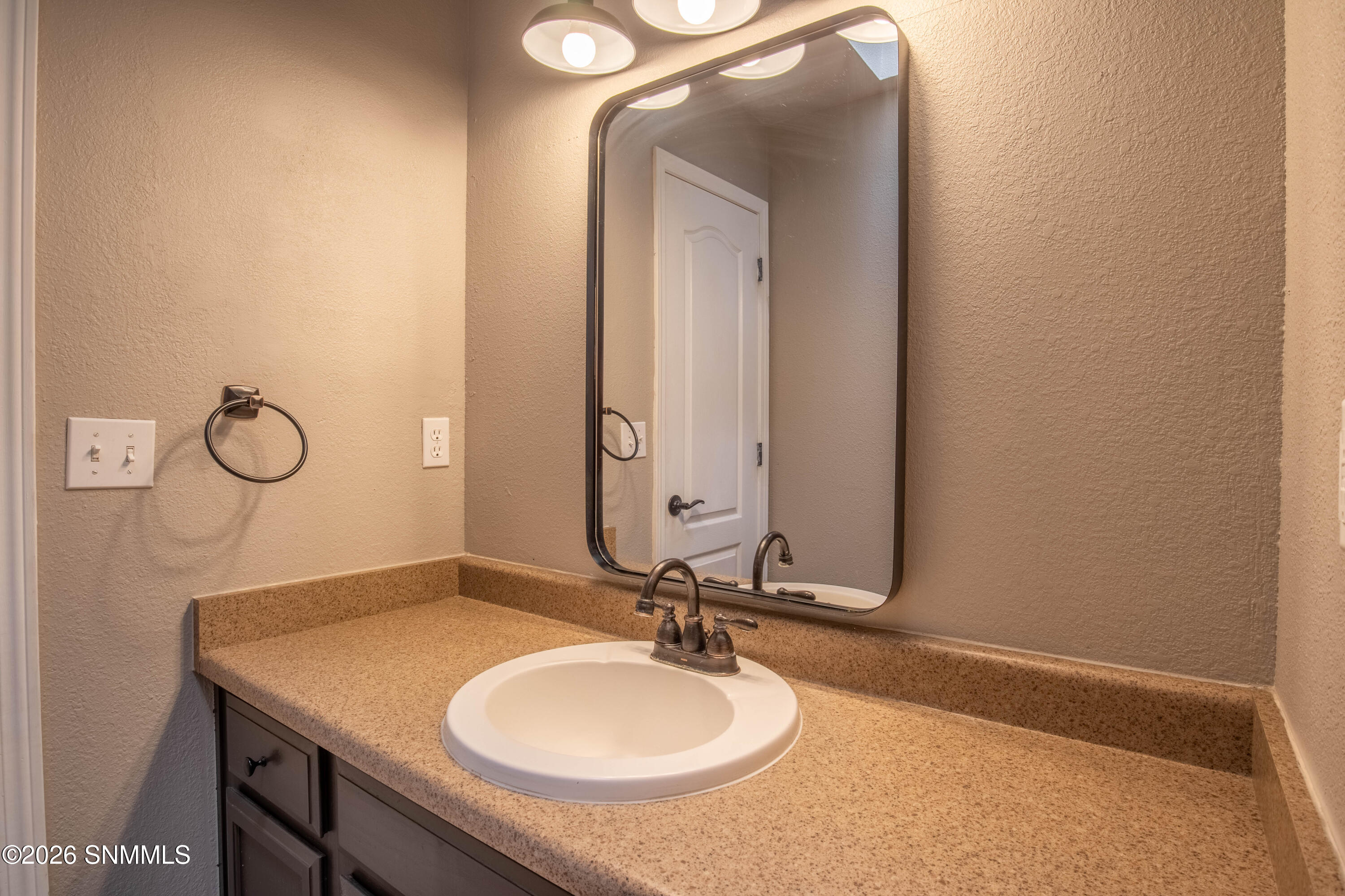 2928 San Lorenzo Avenue Property Photo 23