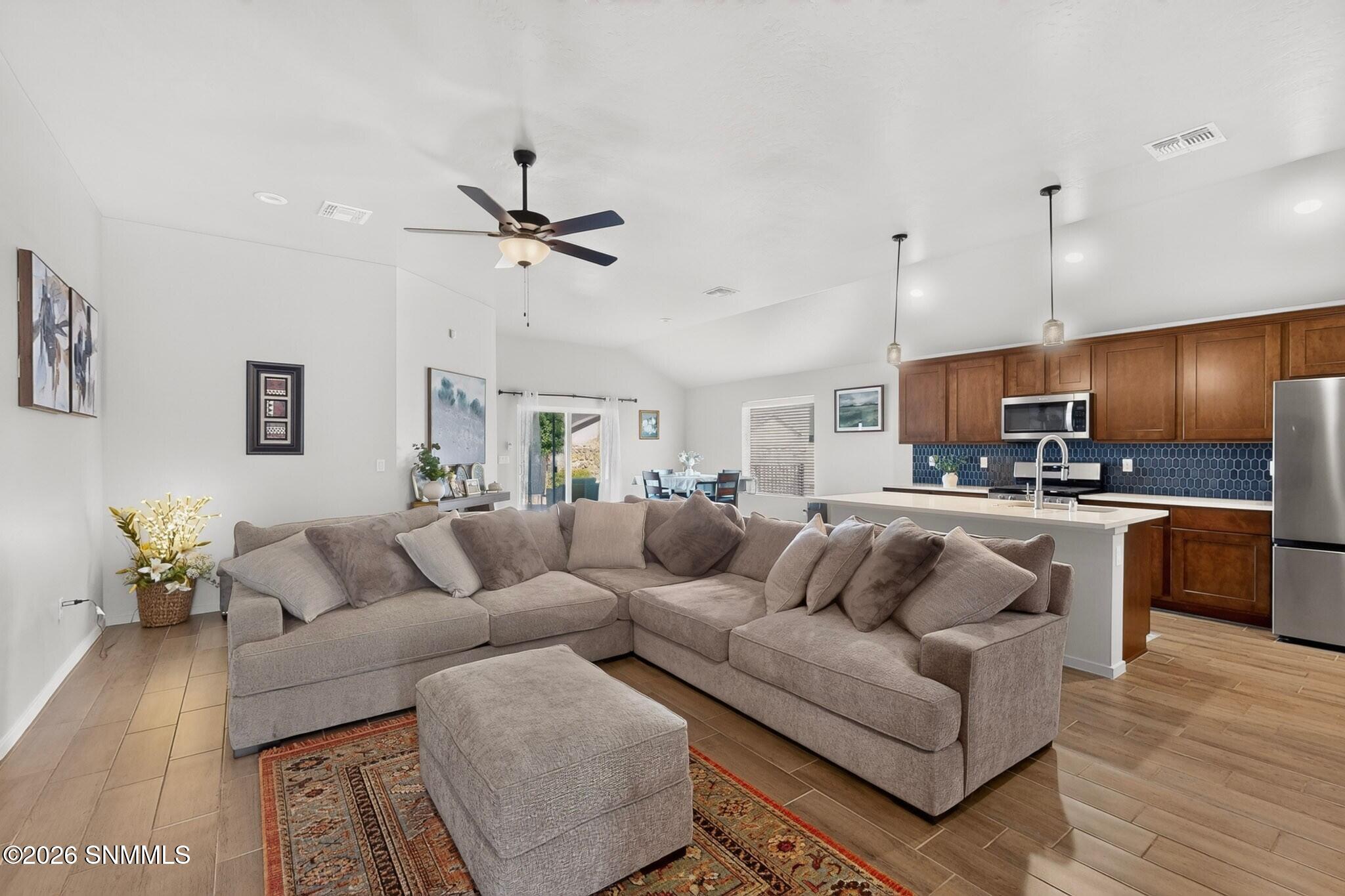 3196 Bluestem Street Property Photo 6