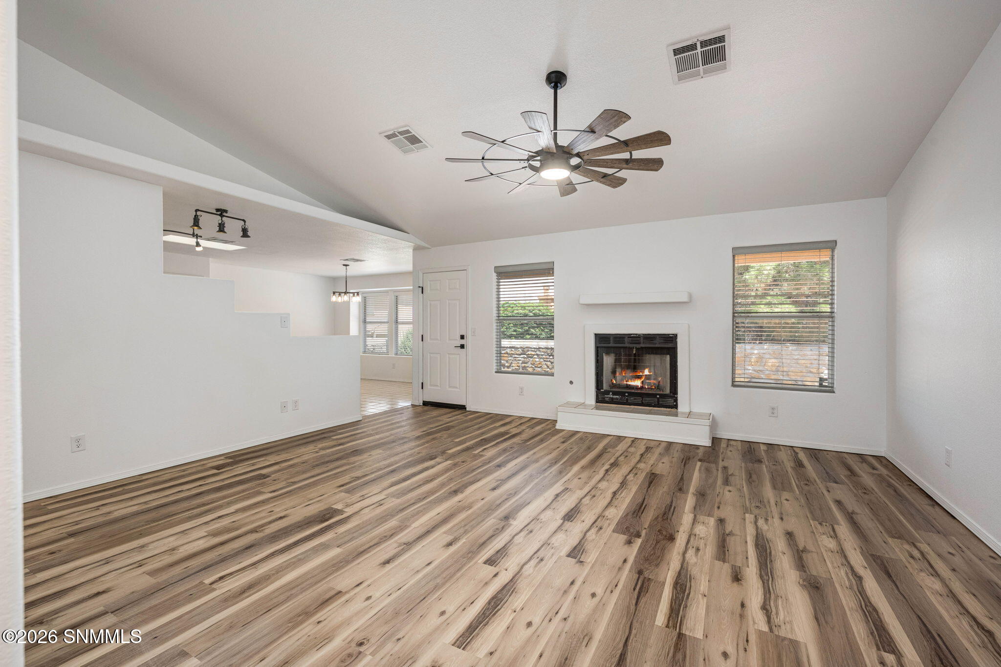 4986 Gem Place Property Photo 5