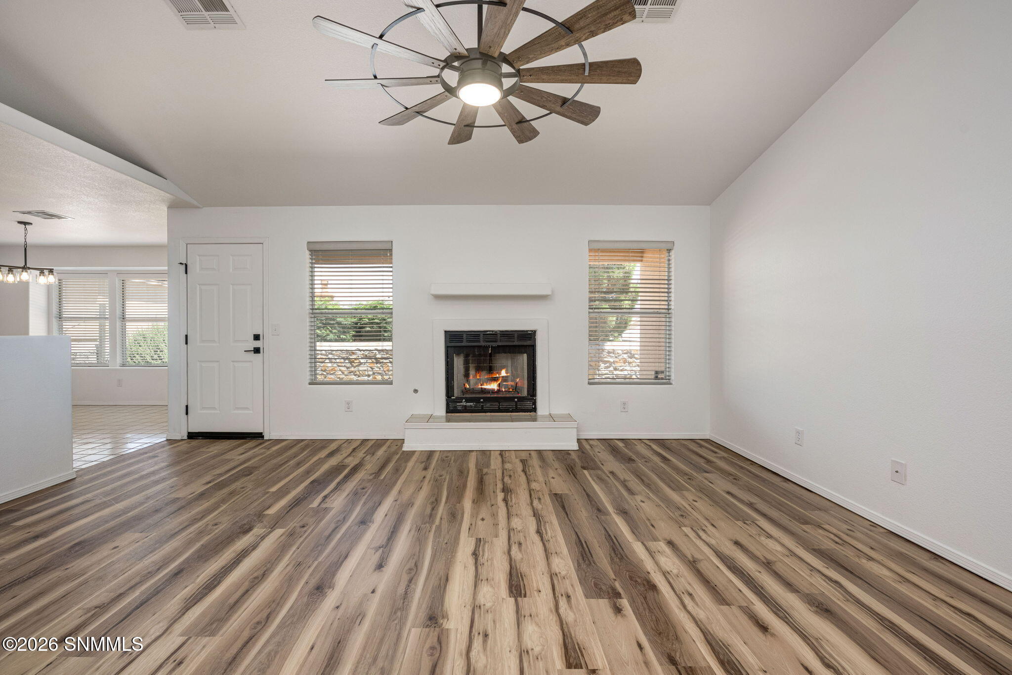 4986 Gem Place Property Photo 6