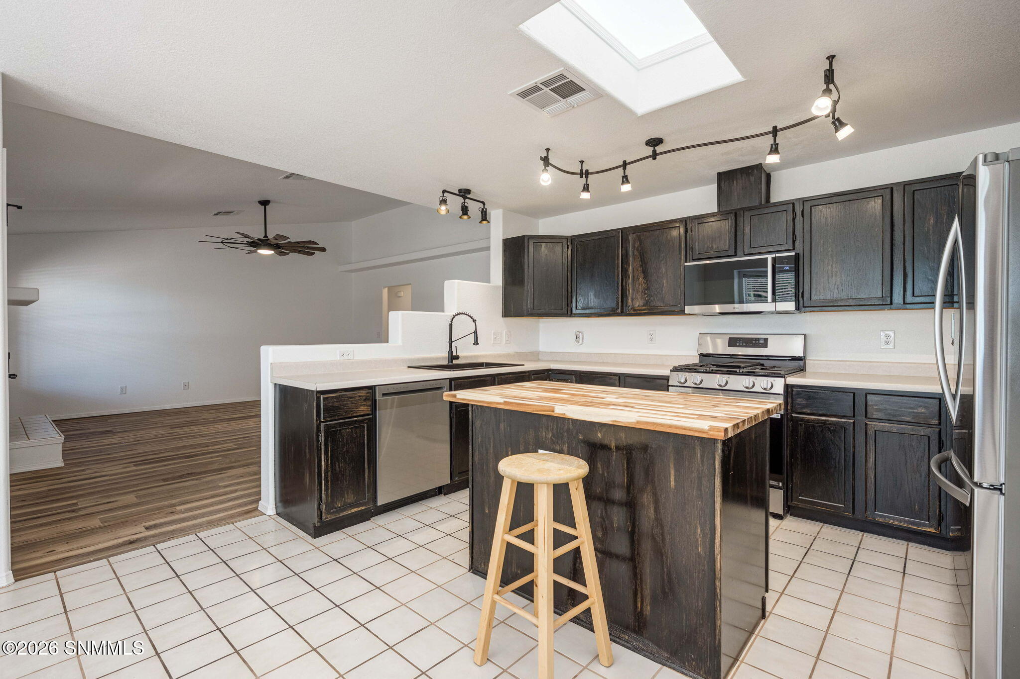 4986 Gem Place Property Photo 11