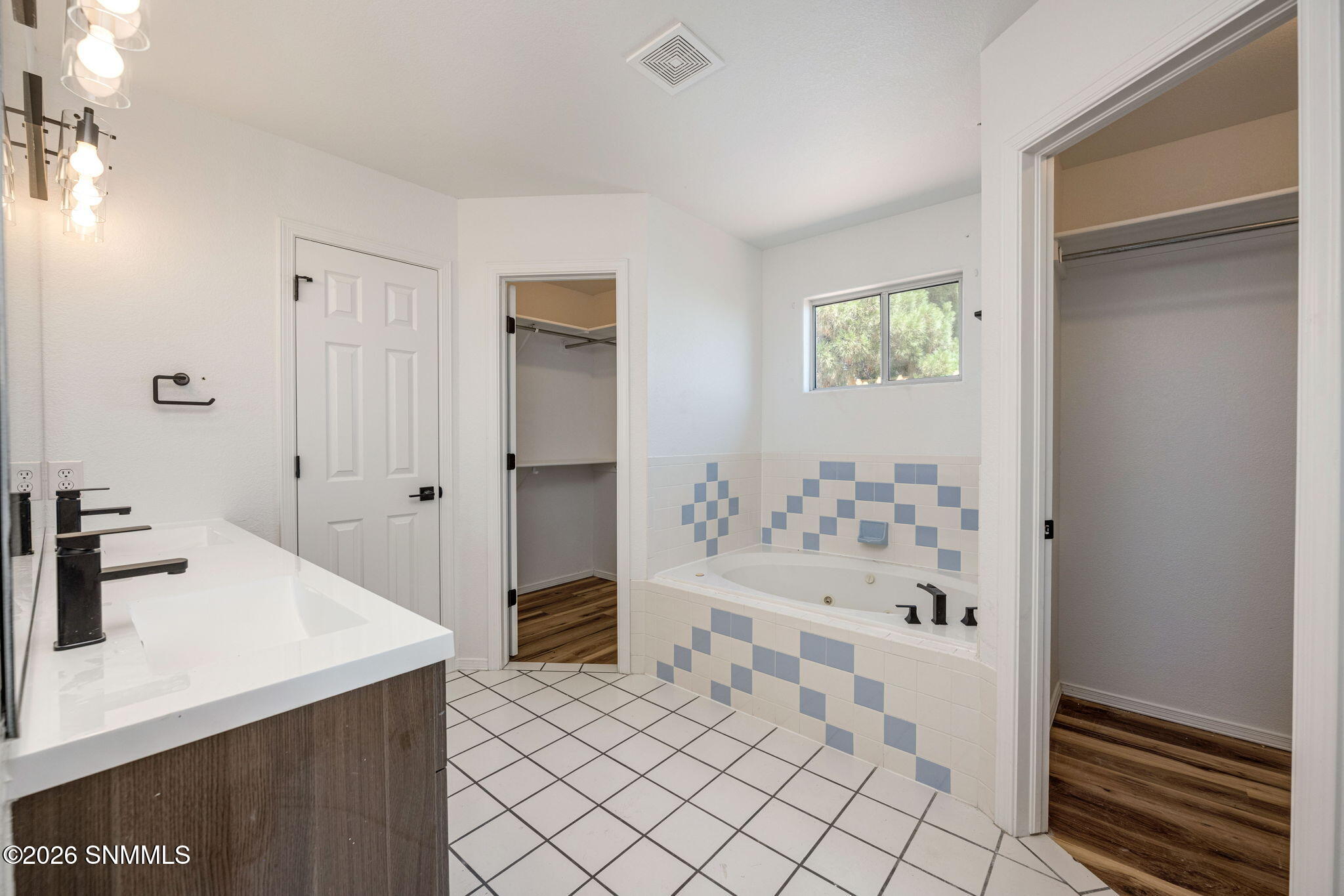 4986 Gem Place Property Photo 18
