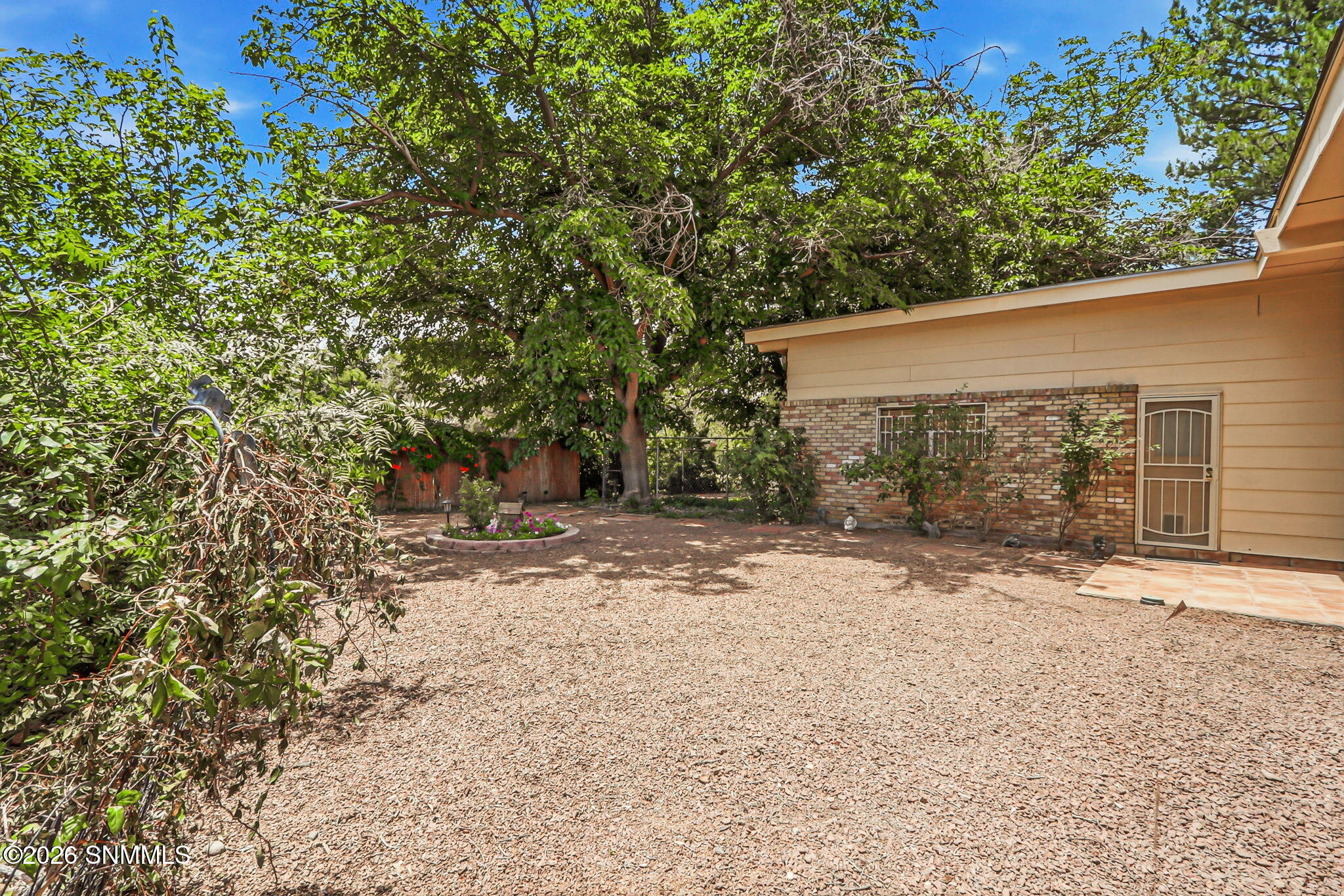 301 Capri Arc Property Photo 7