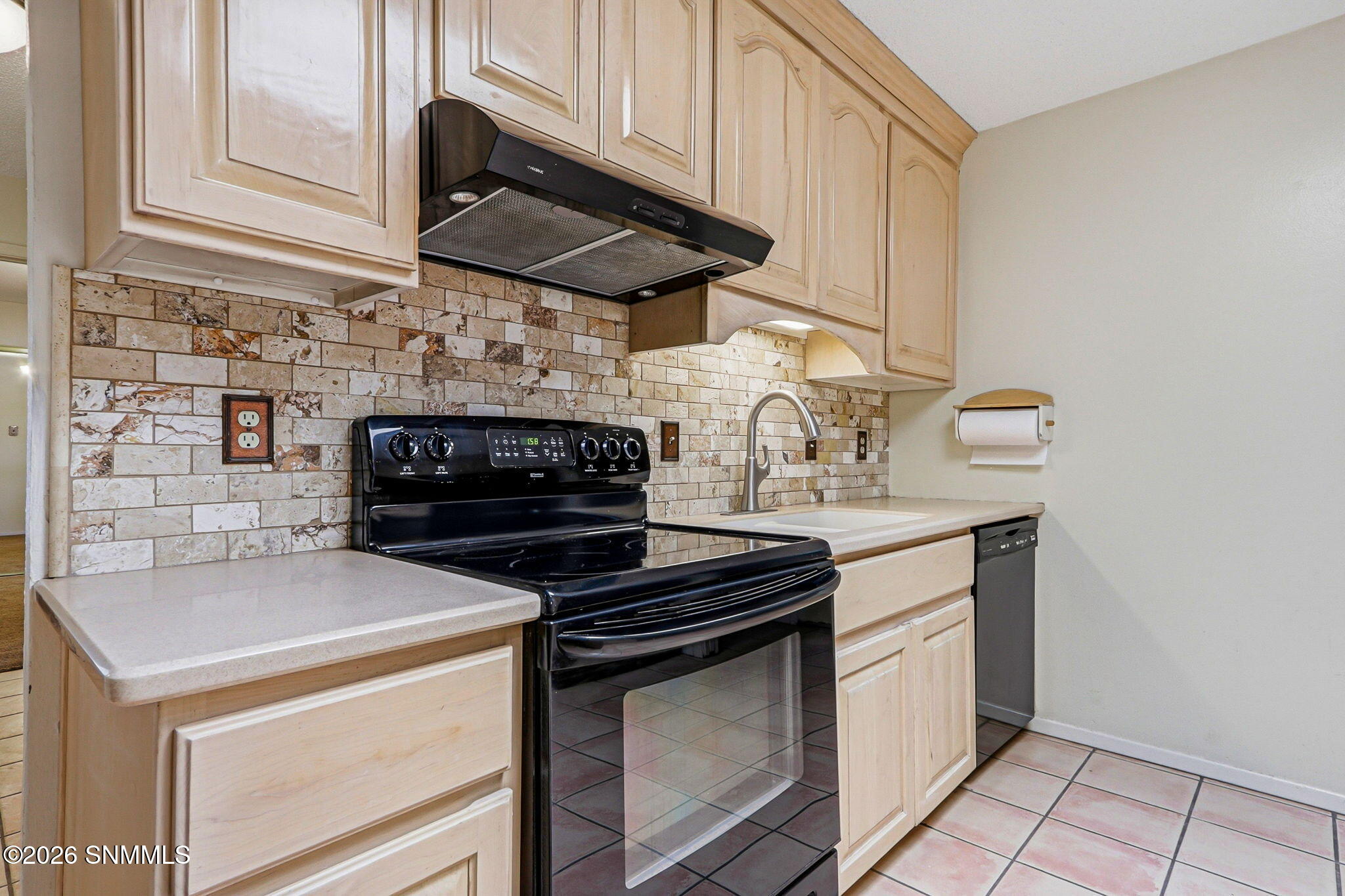 301 Capri Arc Property Photo 17