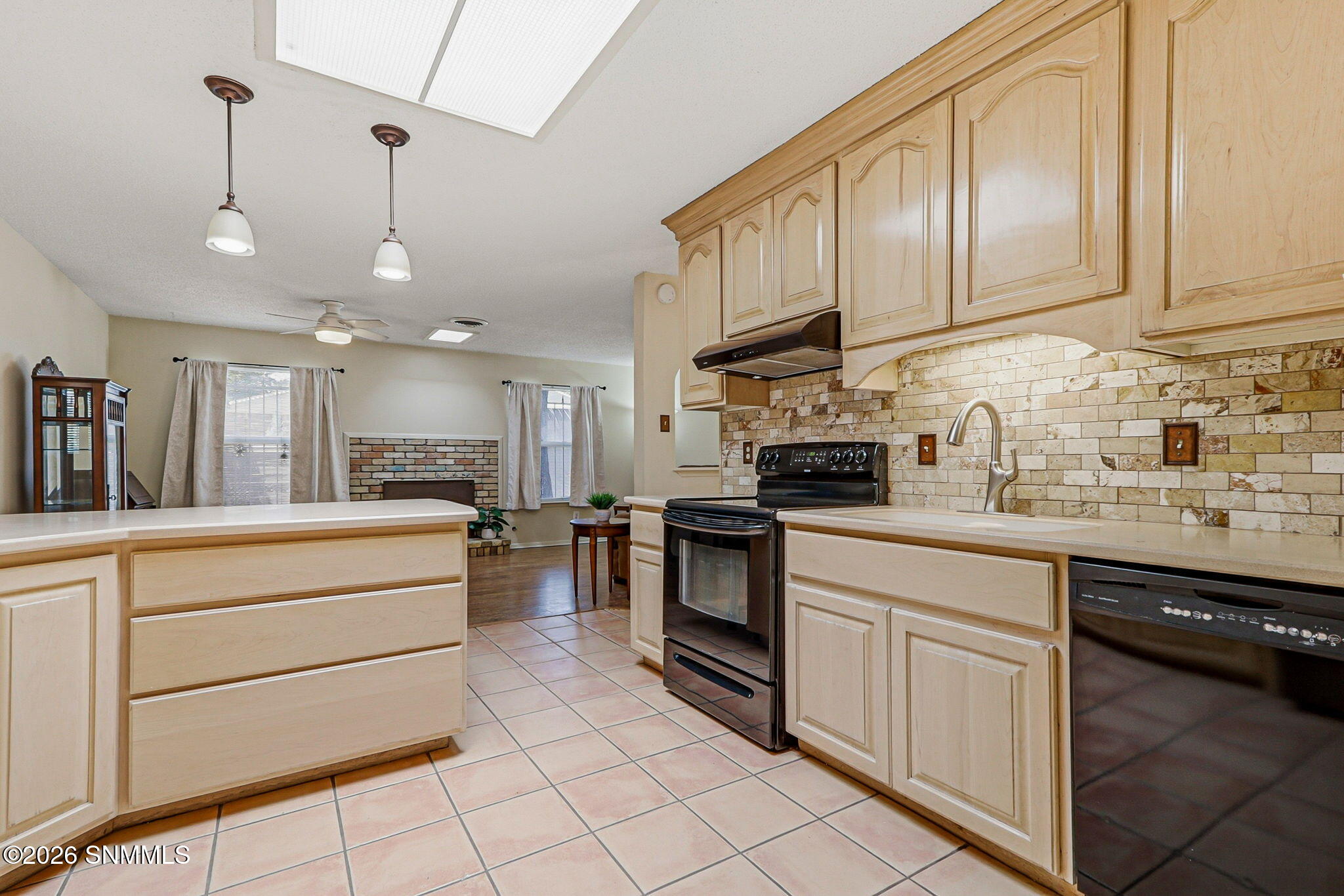 301 Capri Arc Property Photo 18