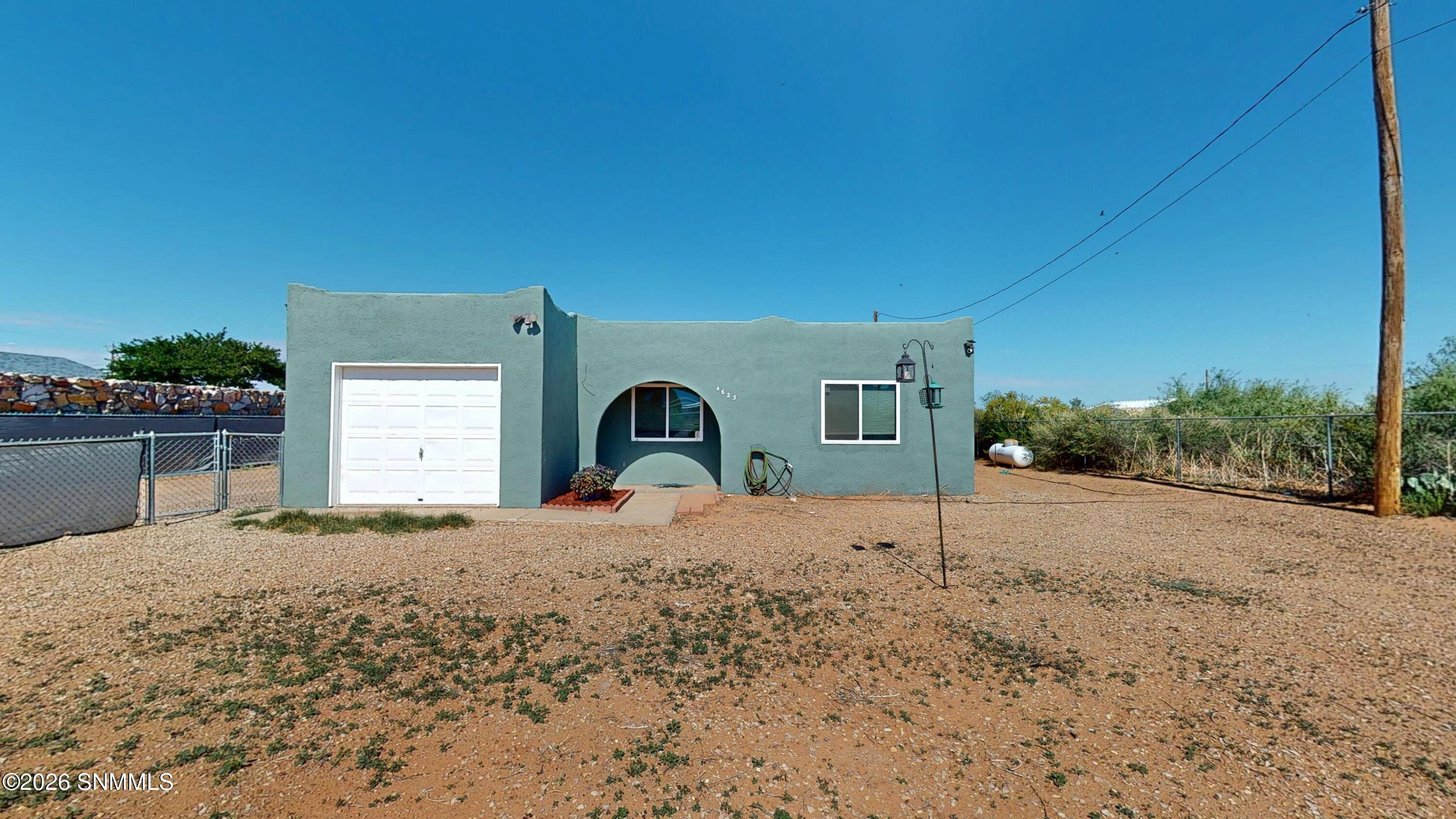 4623 Chamizal Road Property Photo 1