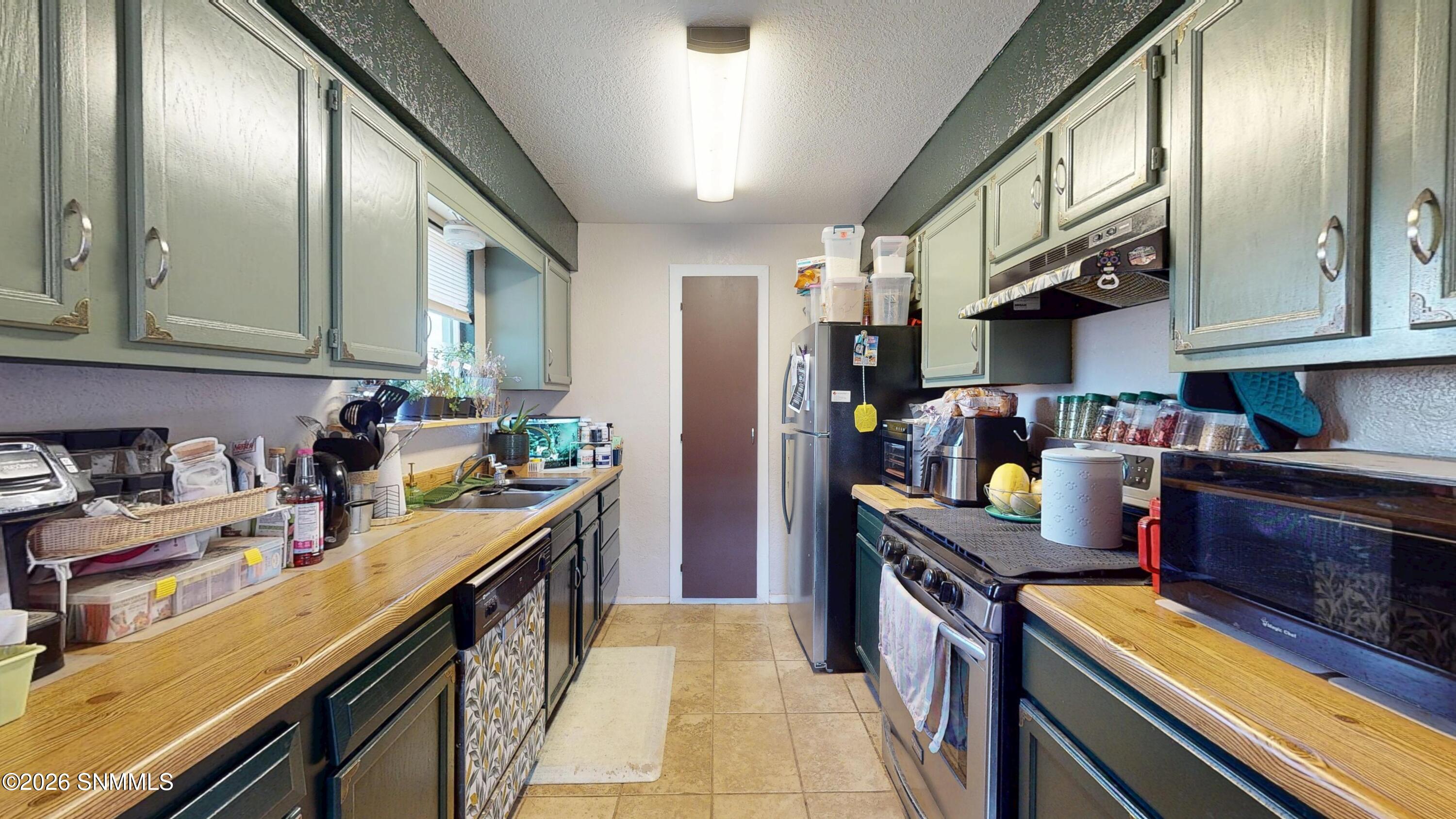 4623 Chamizal Road Property Photo 7