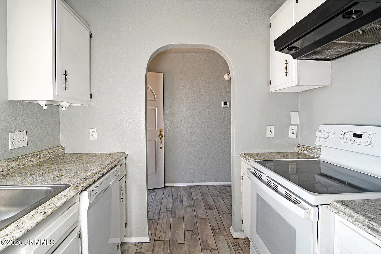 2930 Claude Dove Drive Apt 2 Property Photo 9