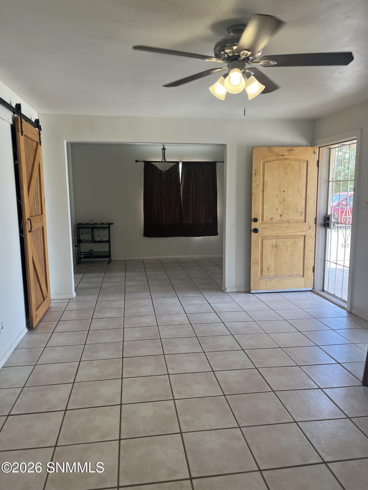 1125 Circle Drive Property Photo 4