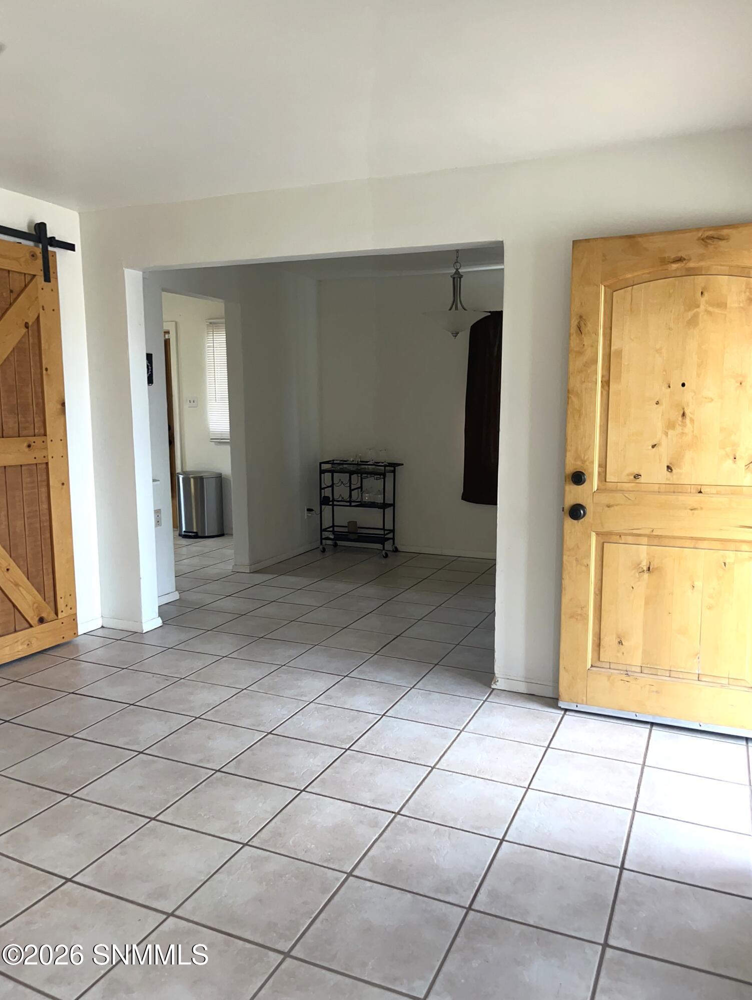 1125 Circle Drive Property Photo 6