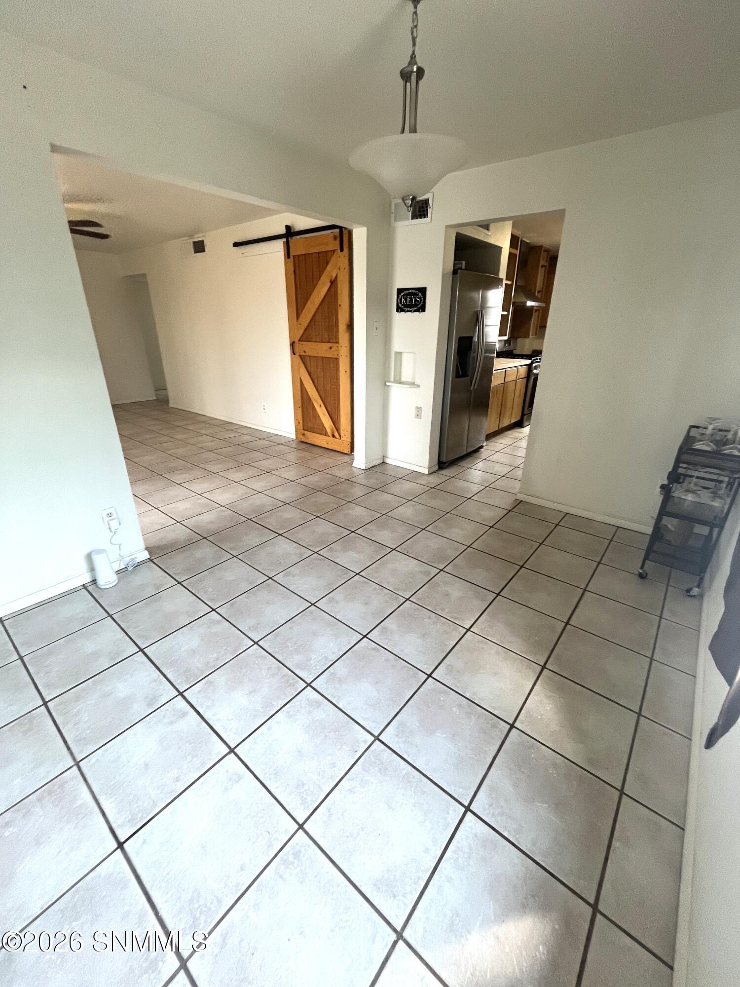 1125 Circle Drive Property Photo 9