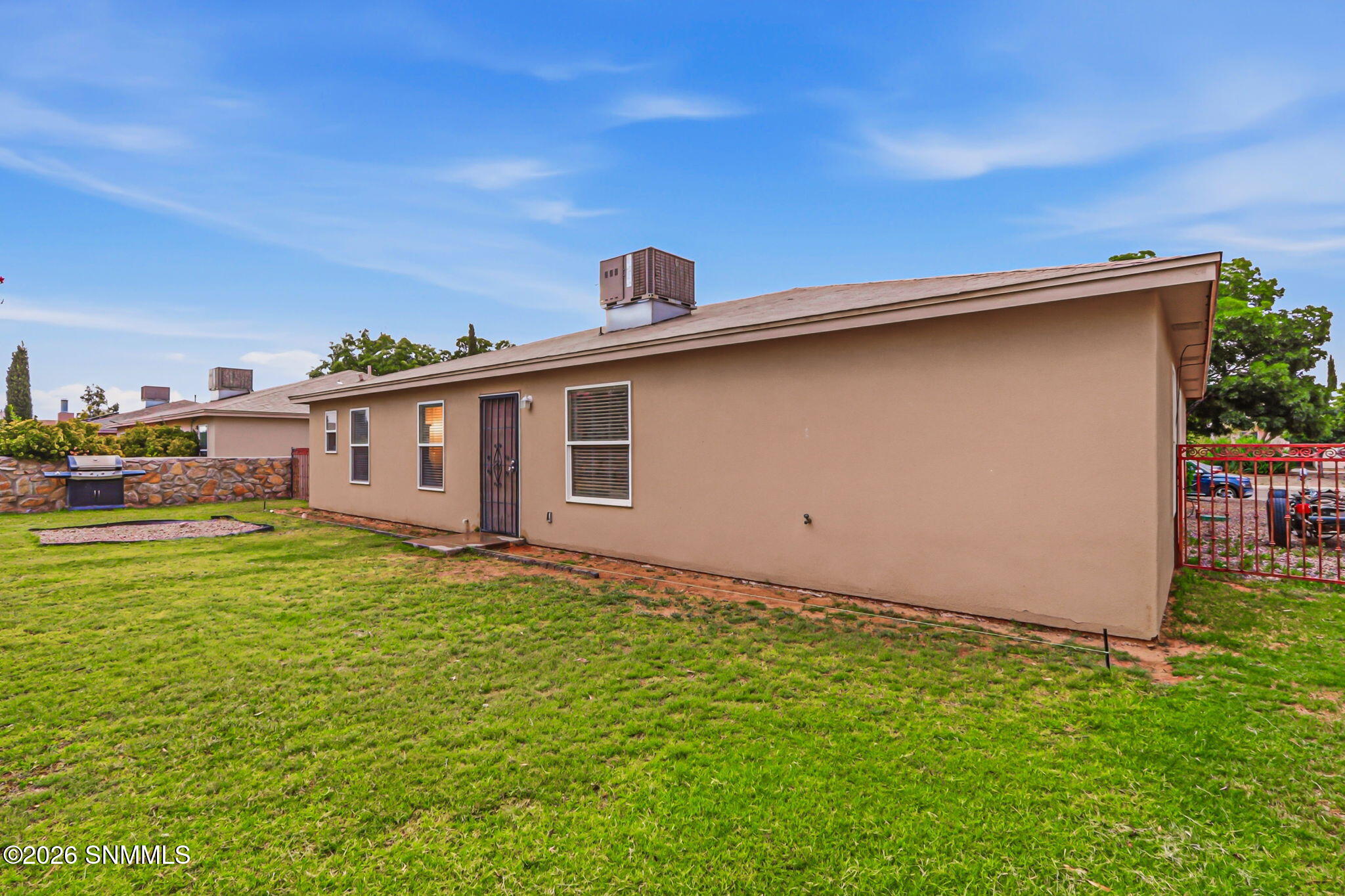 5722 Pecan Lane Property Photo 4