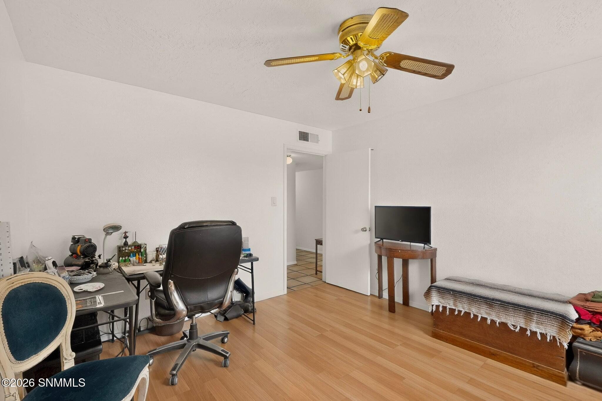 4136 E Winchester Road Property Photo 32