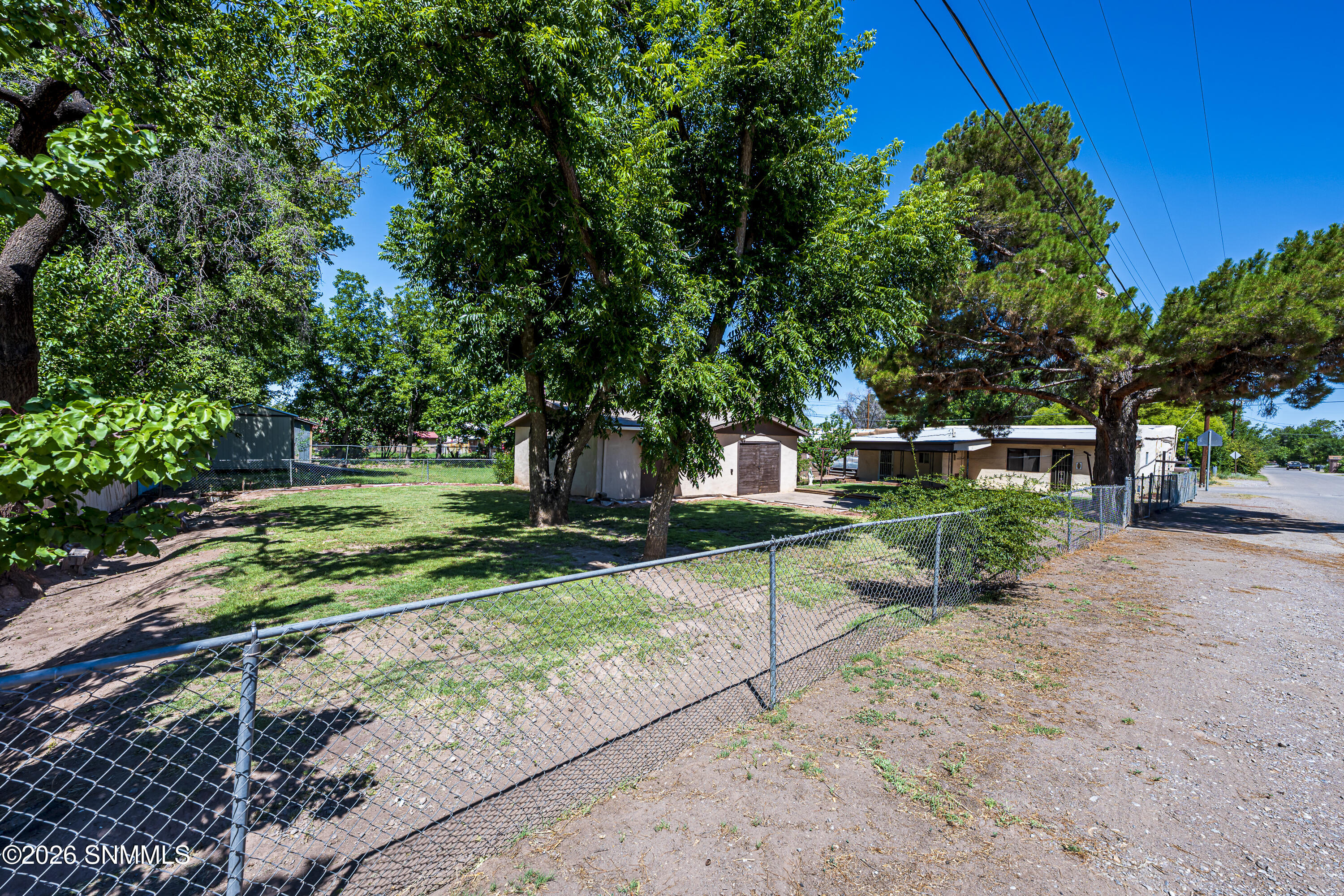 611 1st Street Property Photo 6