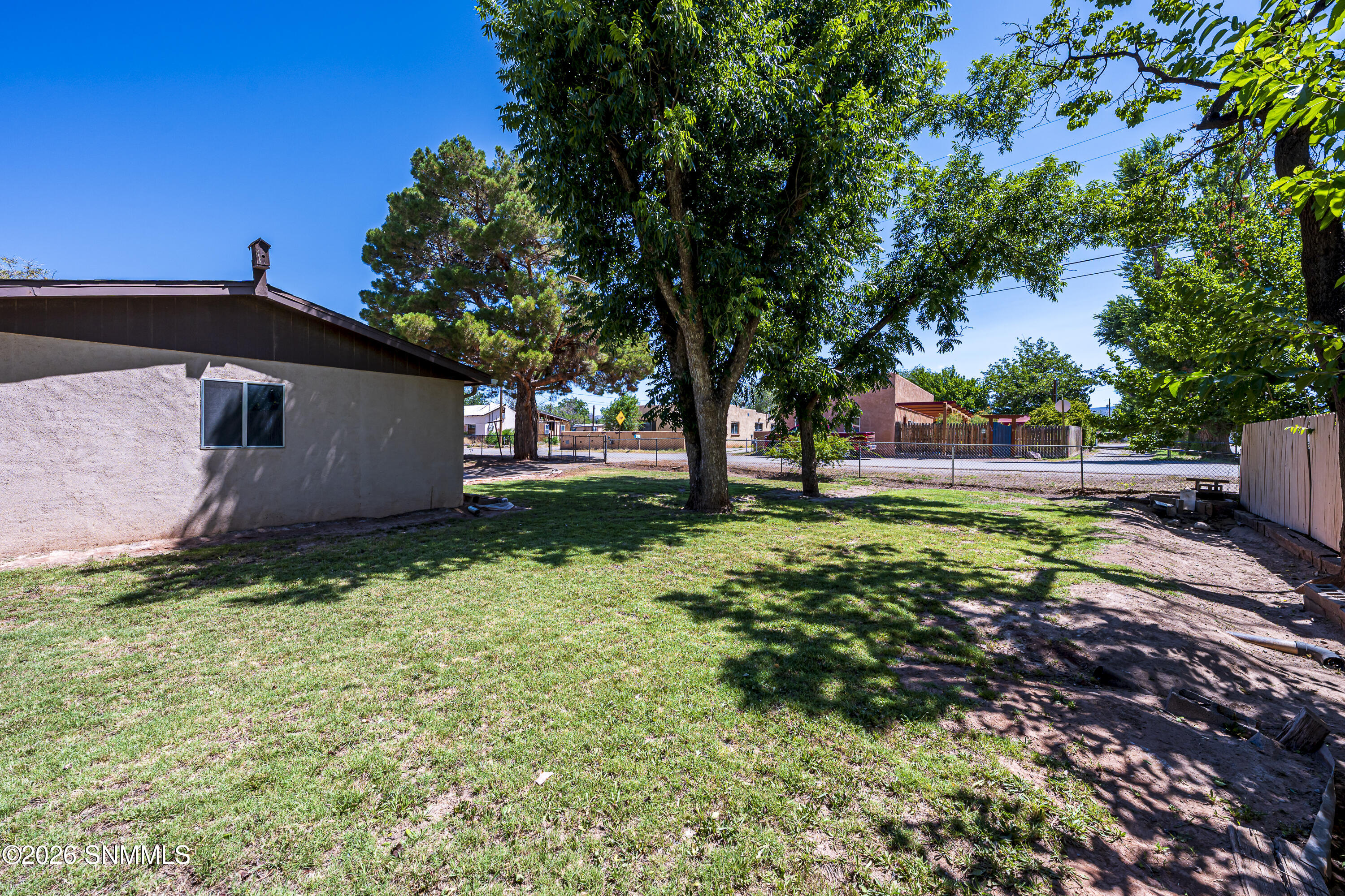 611 1st Street Property Photo 7
