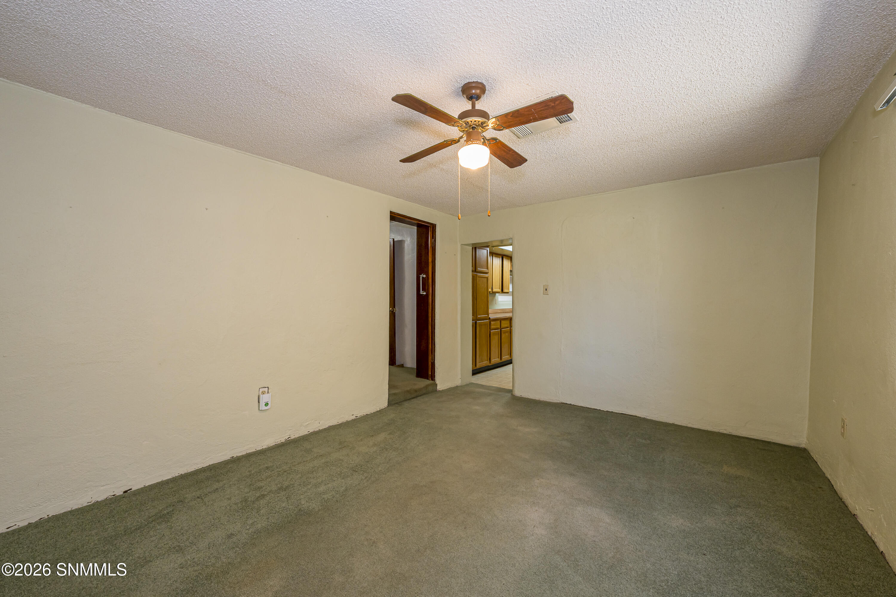 611 1st Street Property Photo 14
