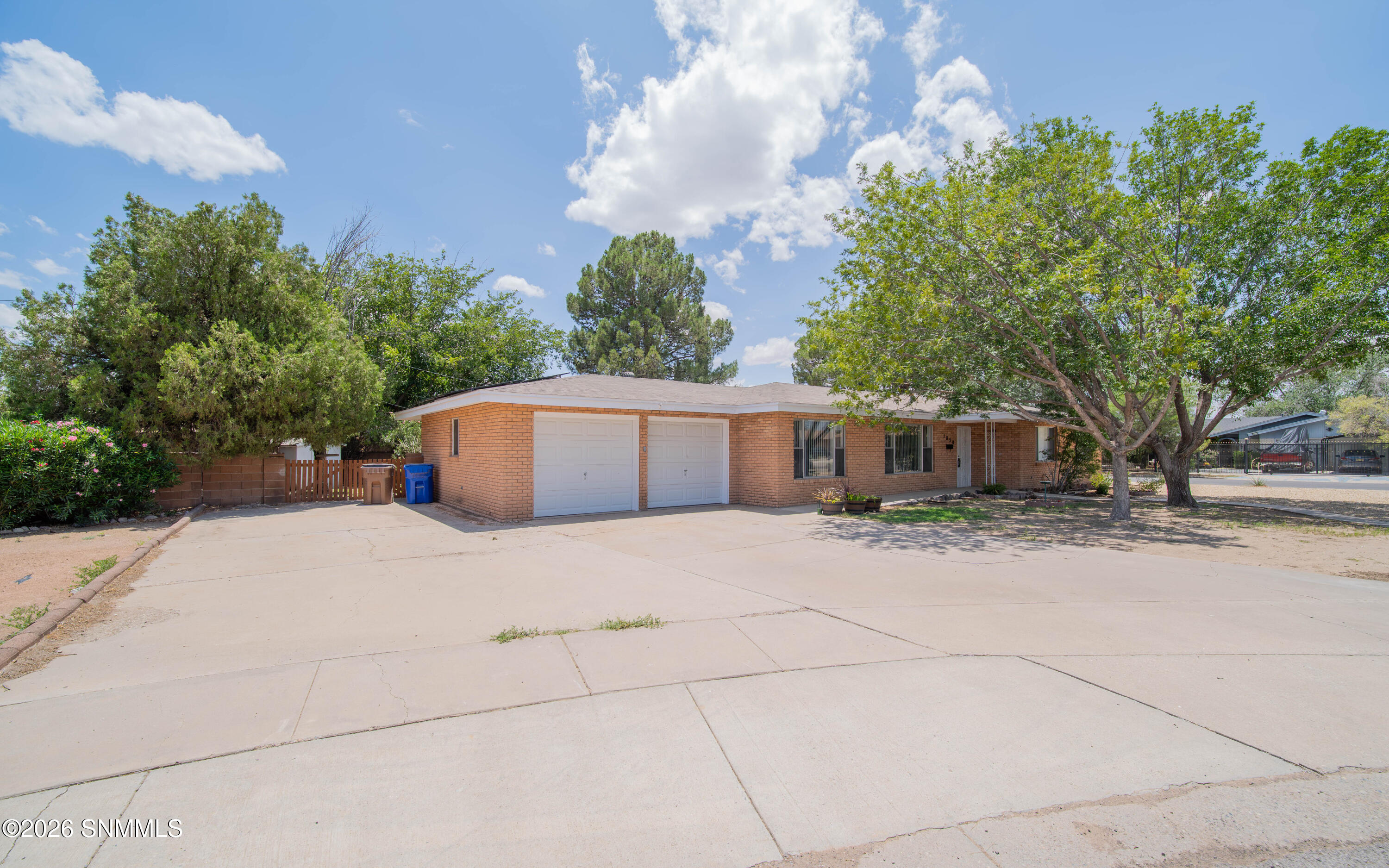 1850 Debby Circle Property Photo 2