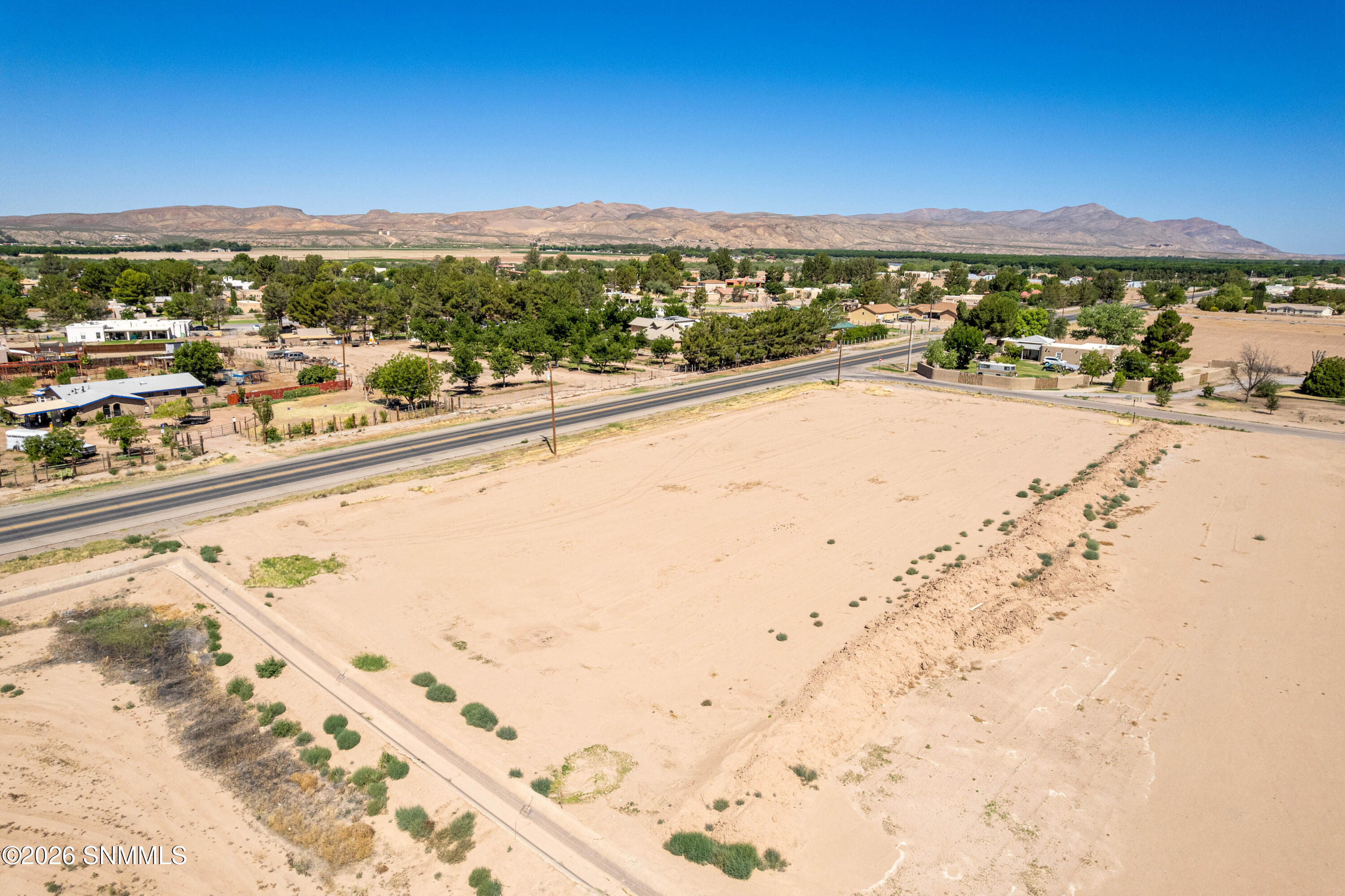 1310 Apple Tree Lane Property Photo 4