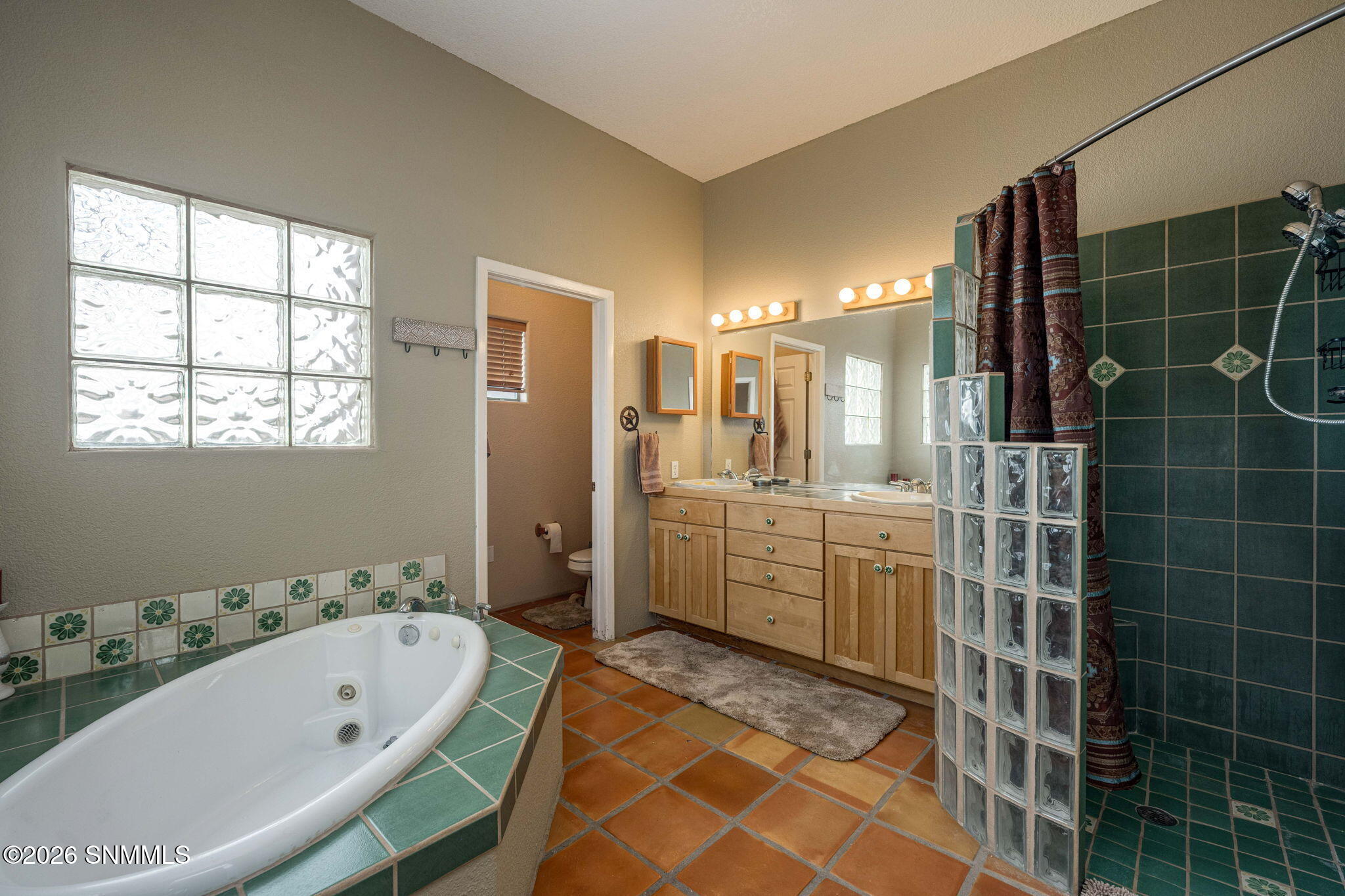 10085 Achenbach Canyon Road Property Photo 16
