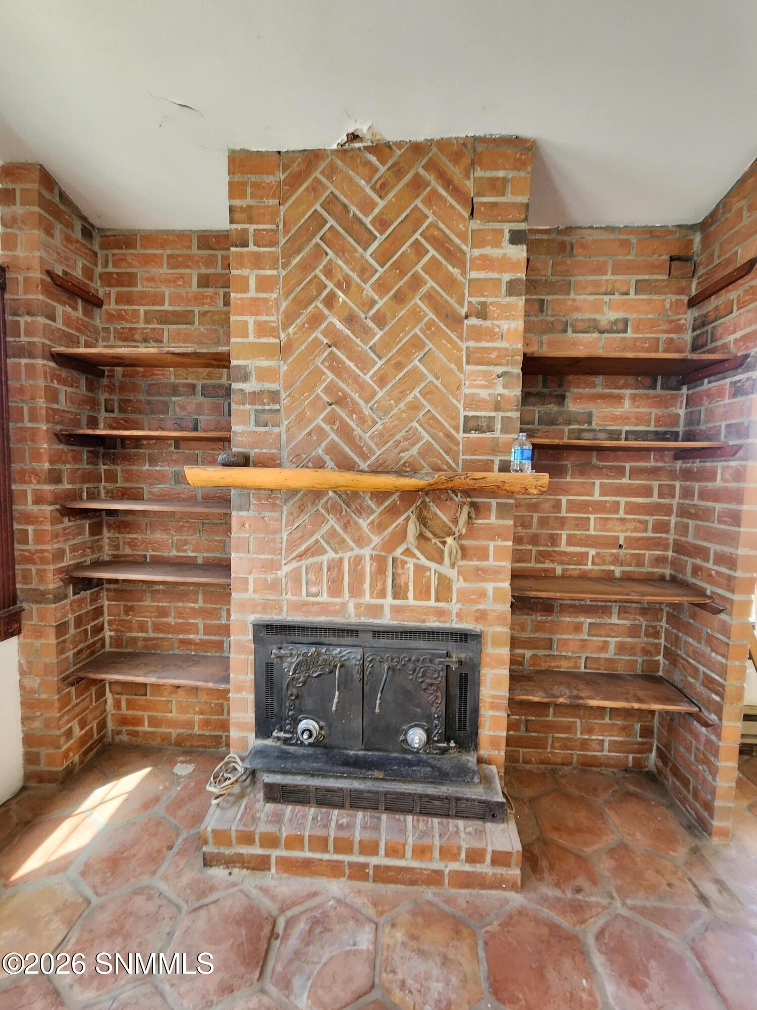 1430-1 E Thorpe Road Property Photo 17