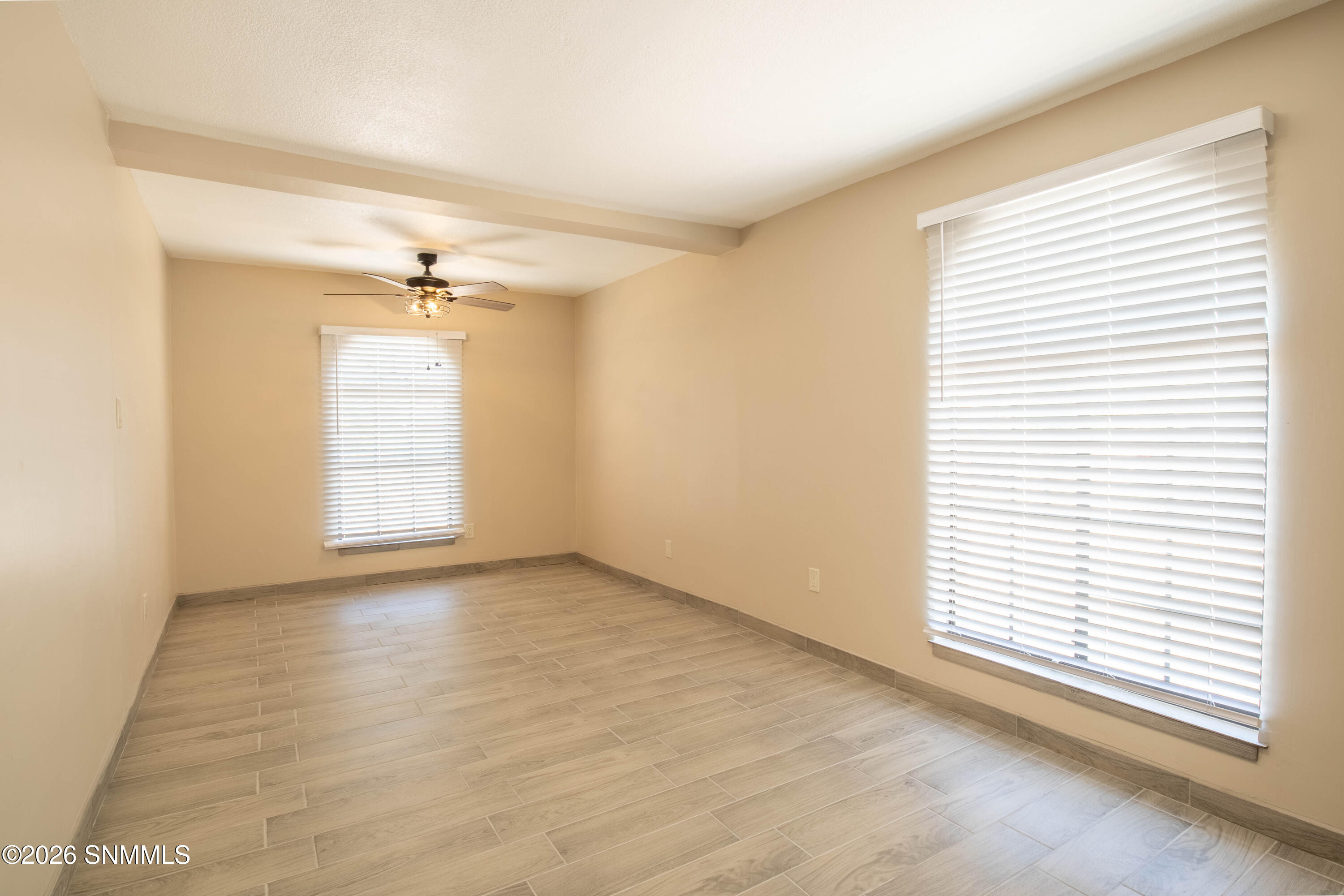 5129 N Valley Drive Property Photo 19