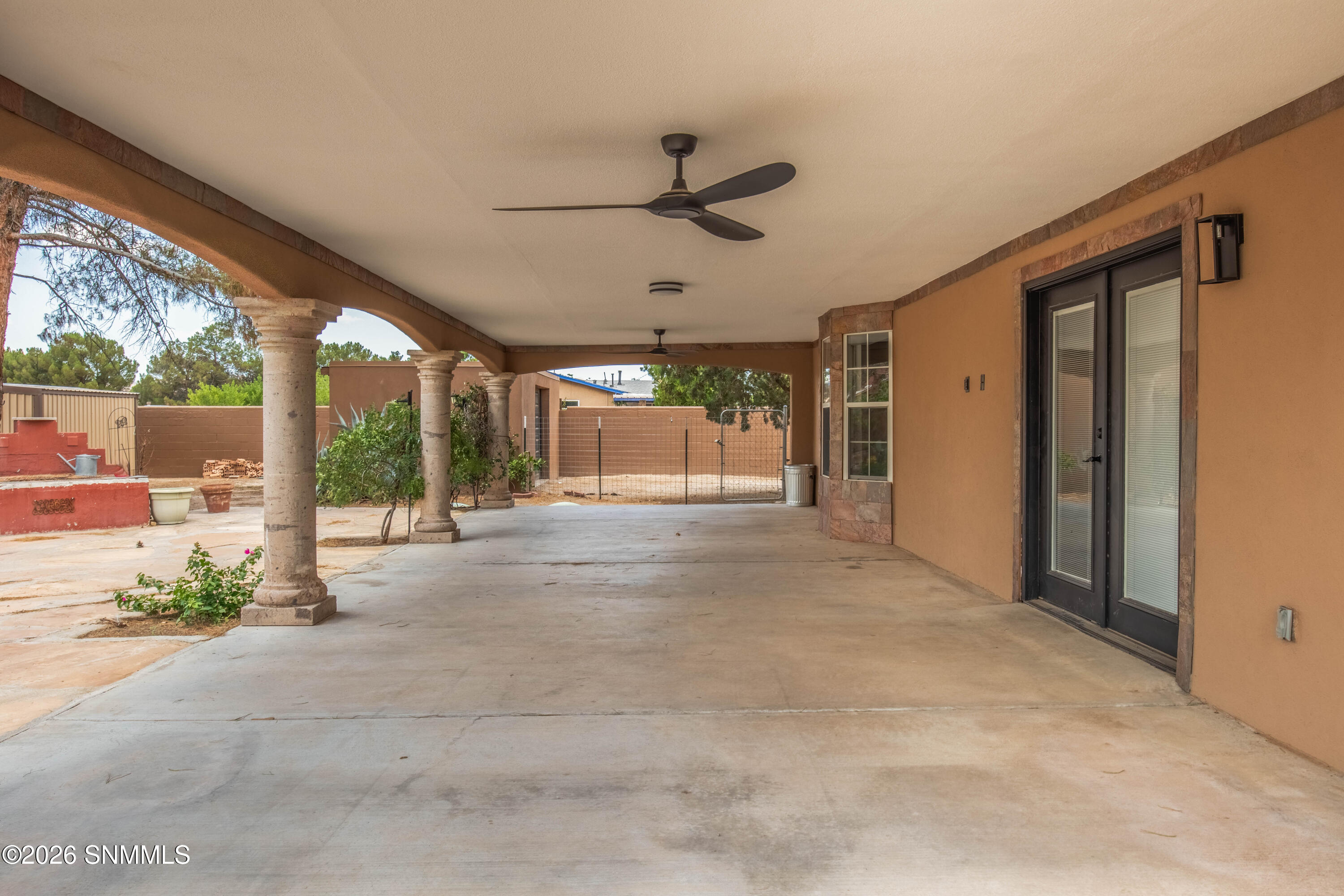 5129 N Valley Drive Property Photo 28
