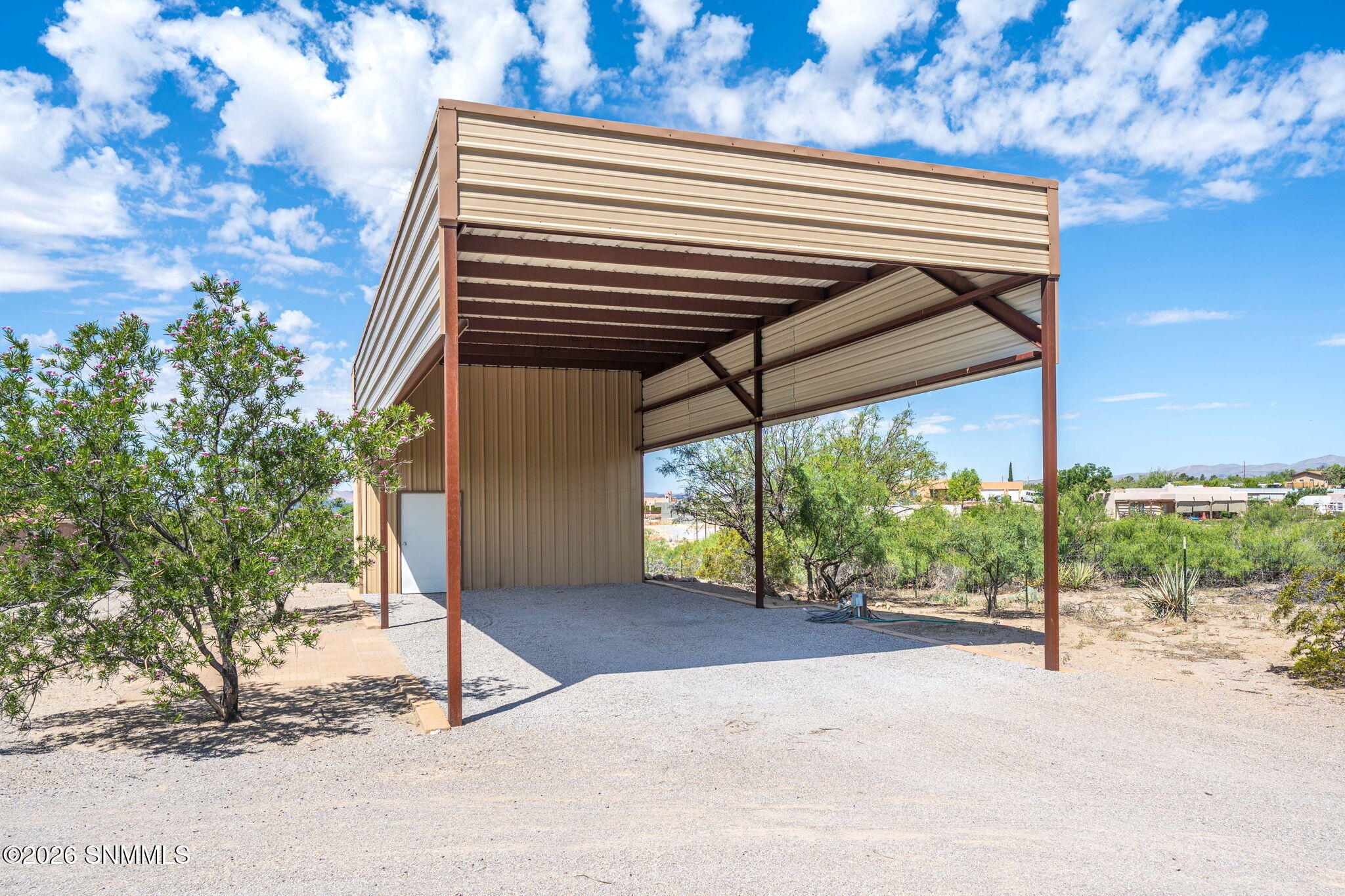 2600 Webb Road Property Photo 18