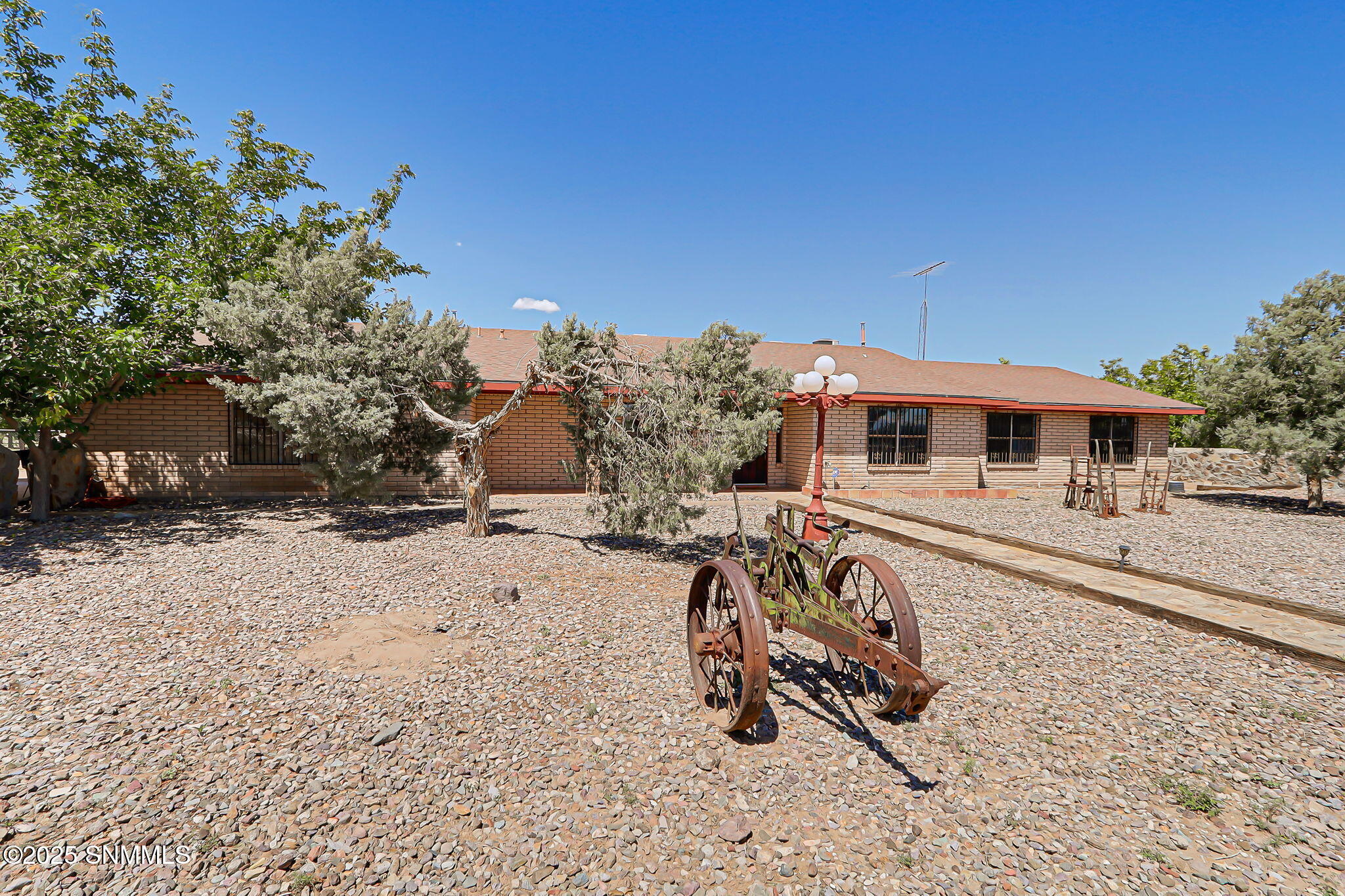 10917 N Valley Drive Property Photo 4
