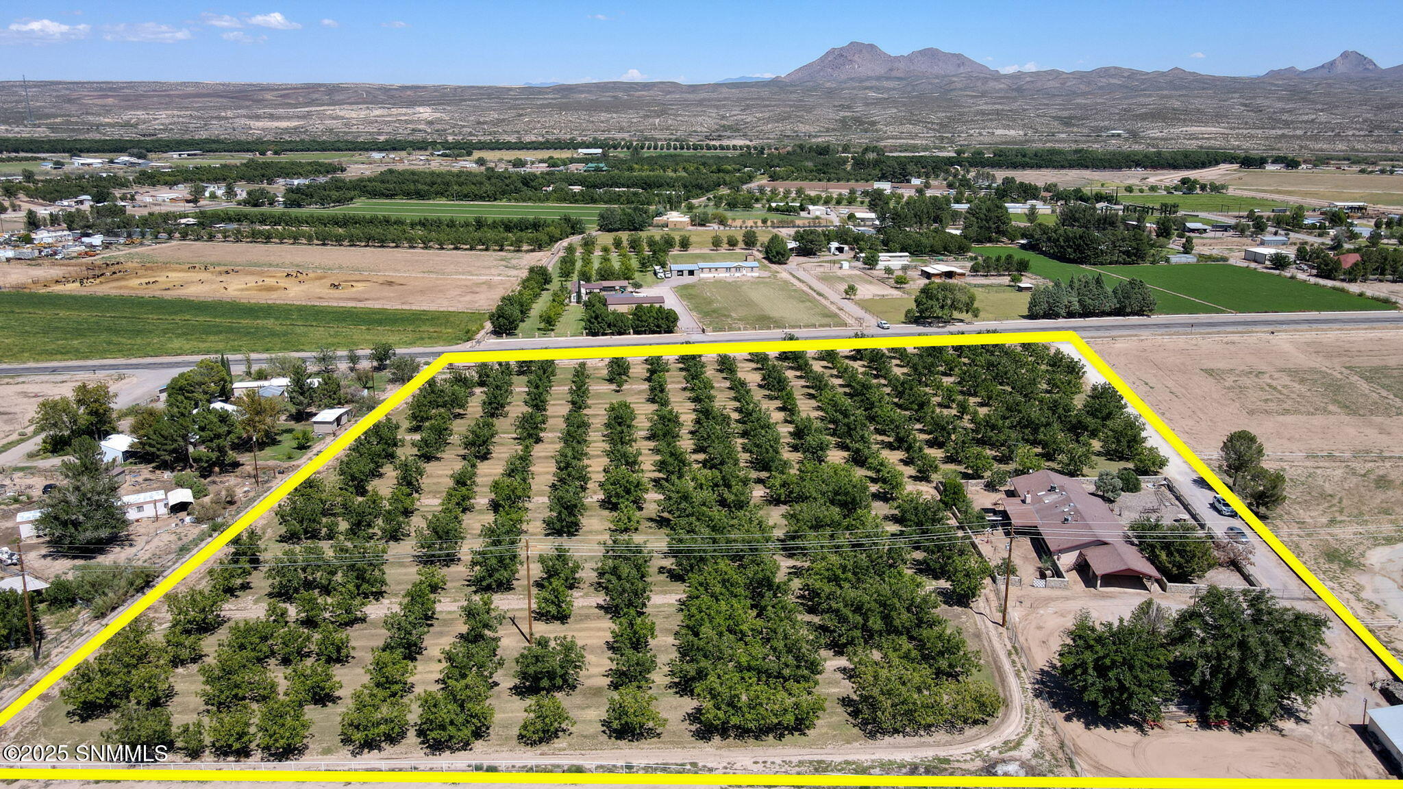 10917 N Valley Drive Property Photo 5