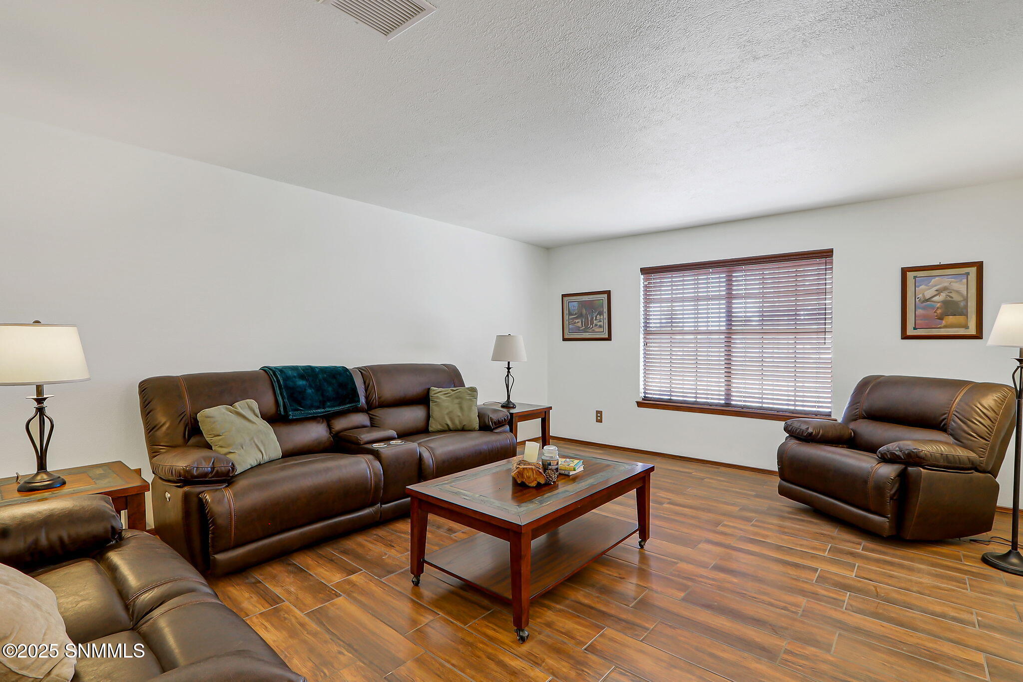 10917 N Valley Drive Property Photo 12