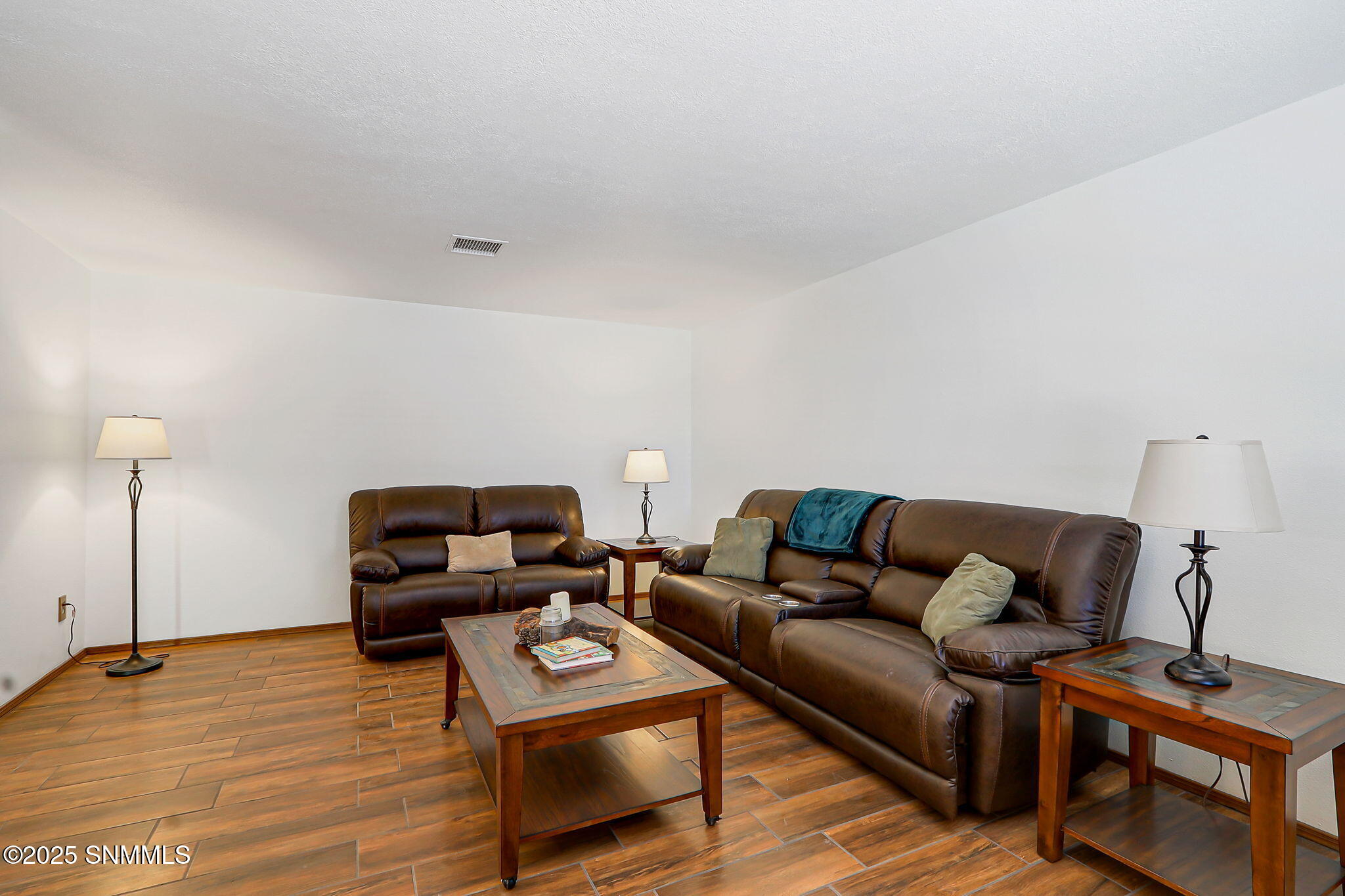 10917 N Valley Drive Property Photo 13