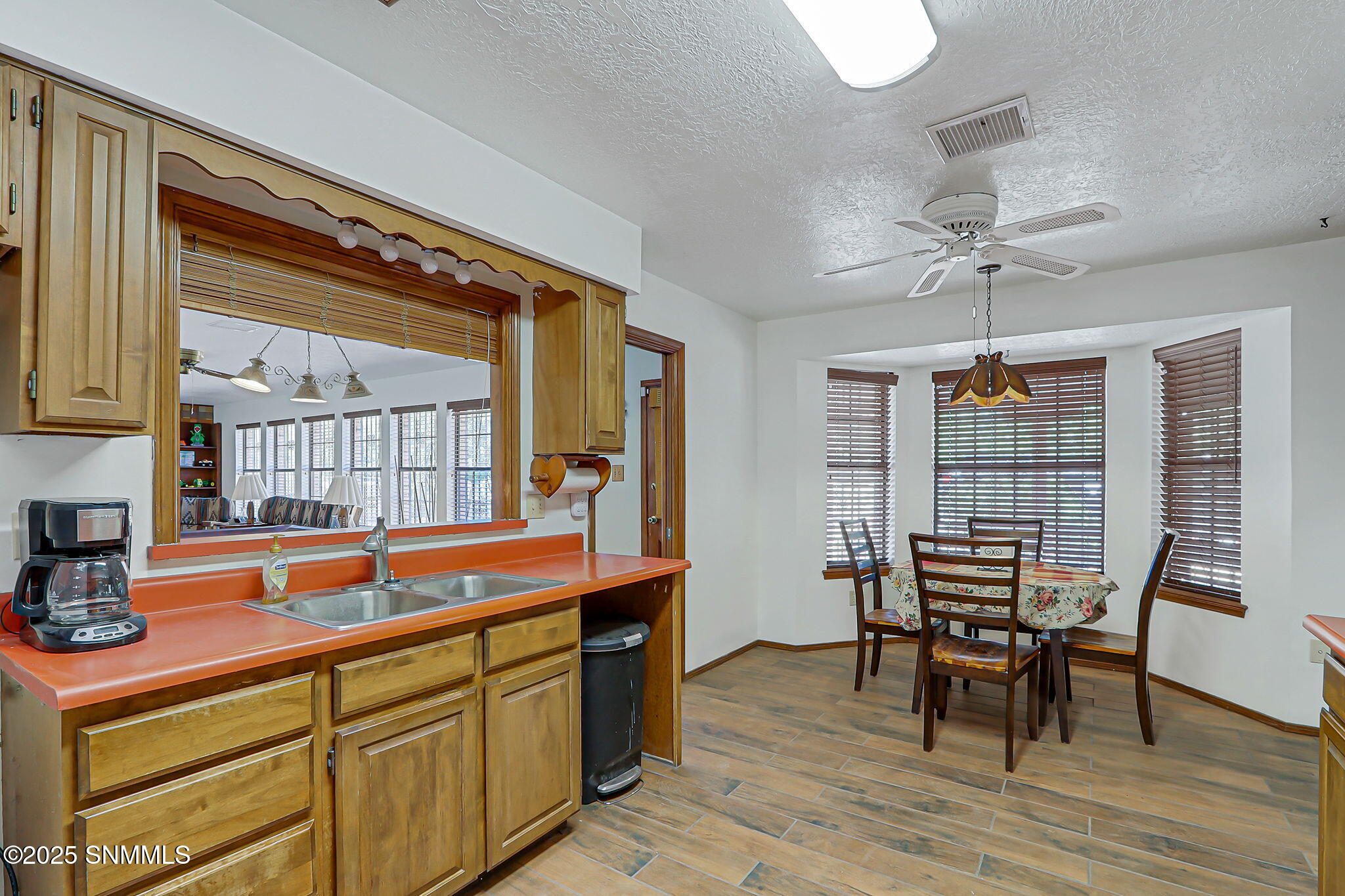 10917 N Valley Drive Property Photo 21