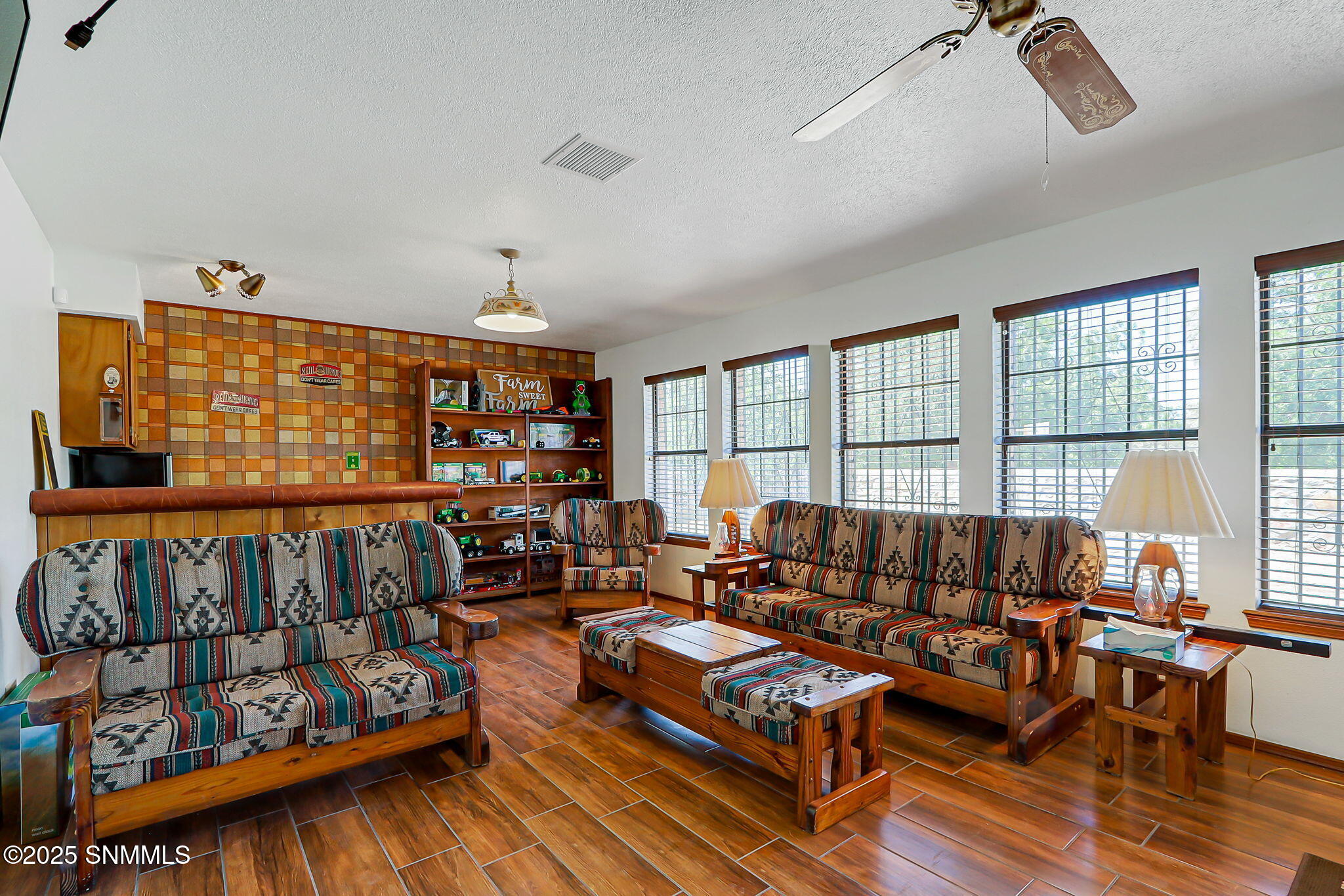 10917 N Valley Drive Property Photo 28