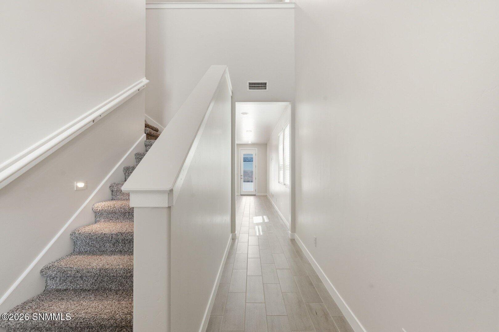 6565 Newcastle Avenue Property Photo 16